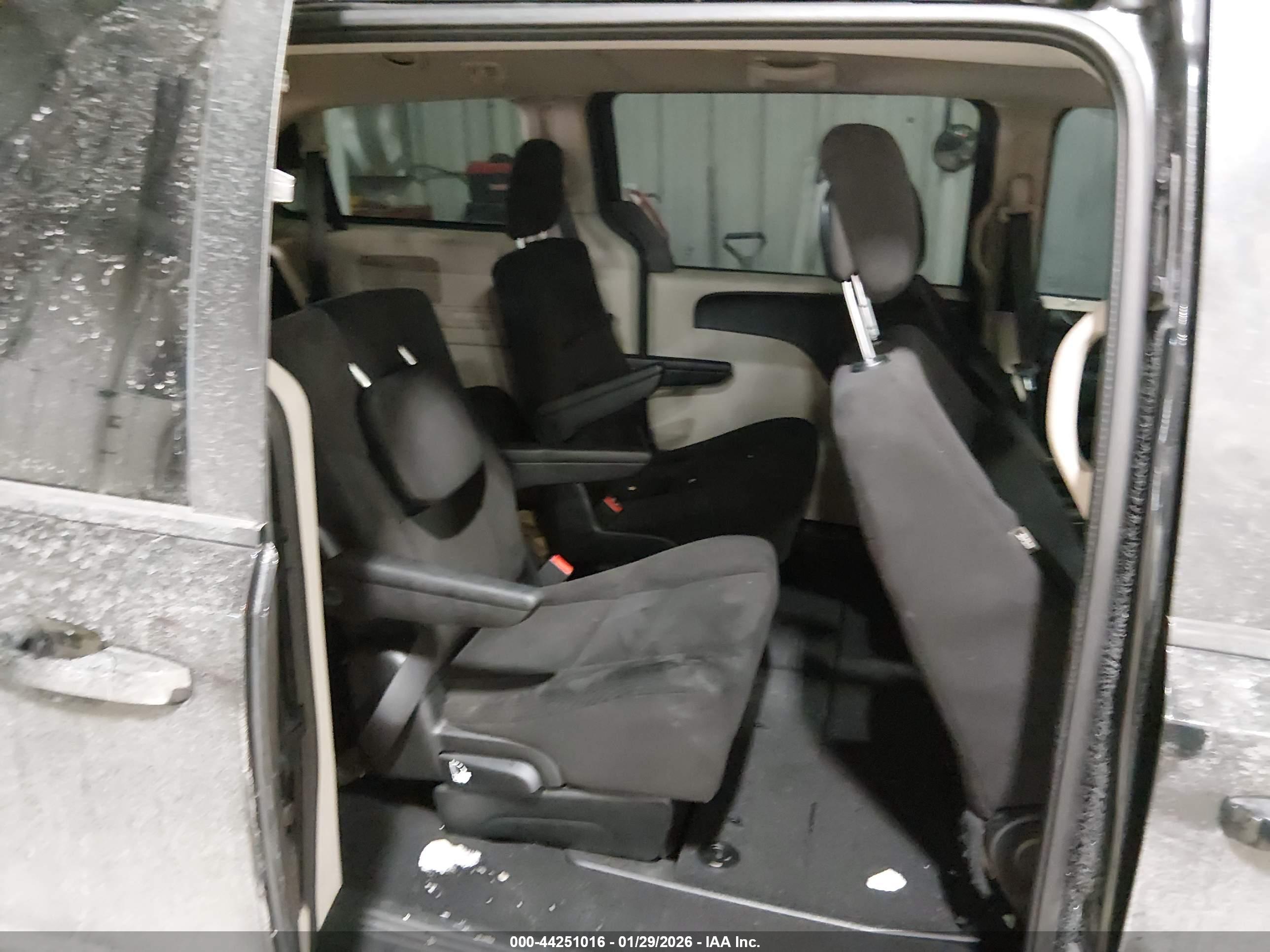 DODGE GRAND image 8