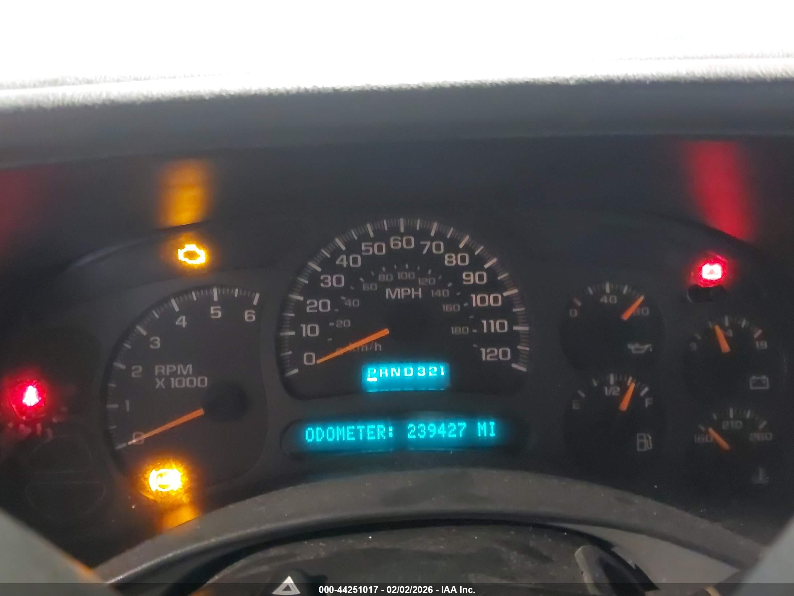 CHEVROLET SILVERADO image 7