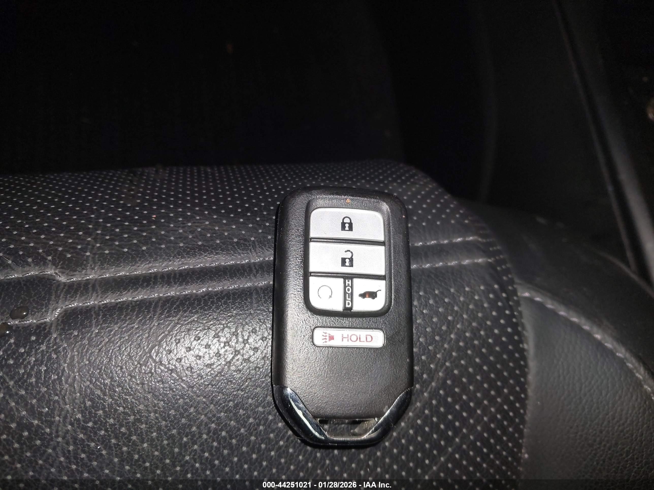 HONDA CR-V image 11