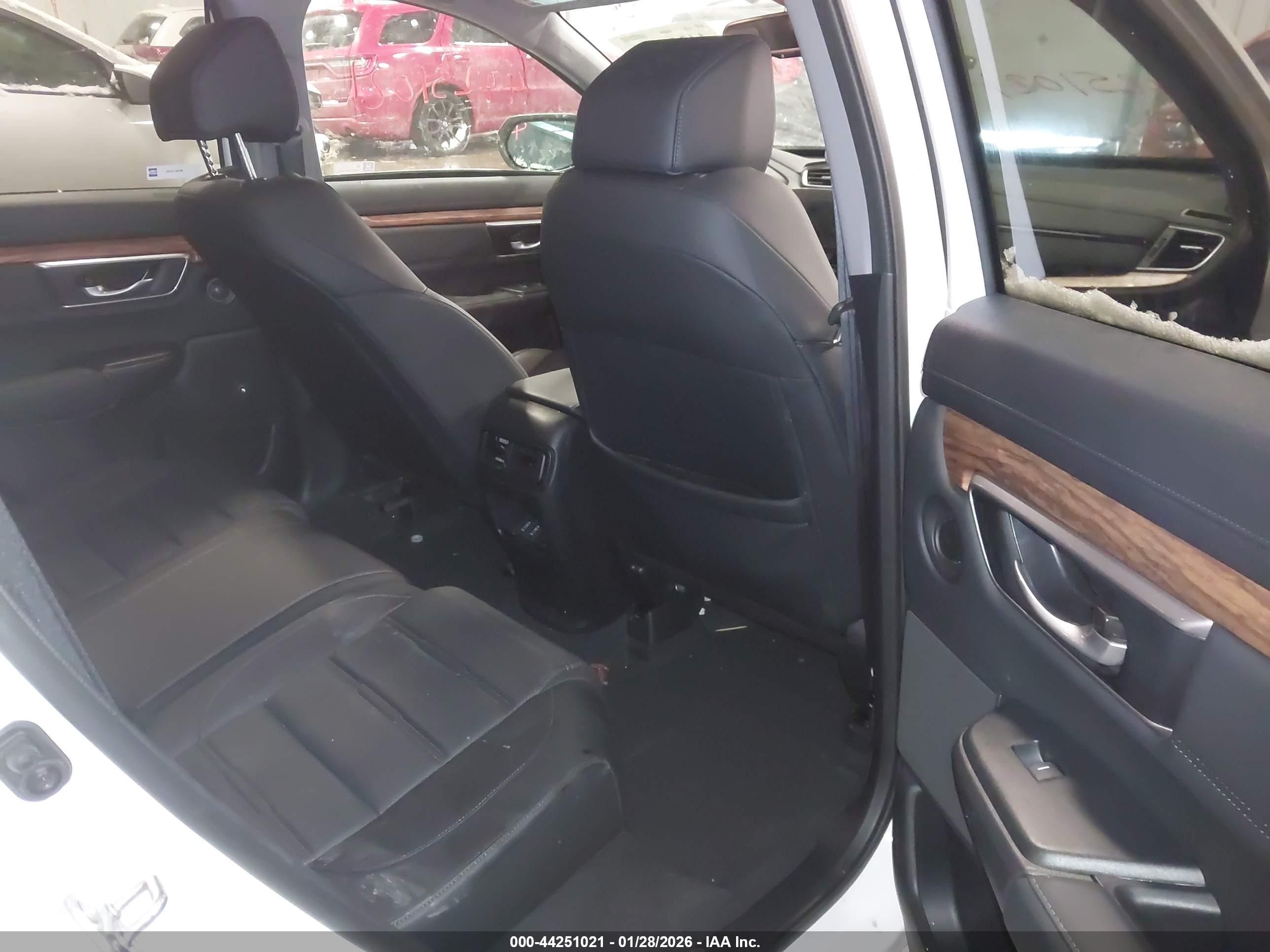 HONDA CR-V image 8