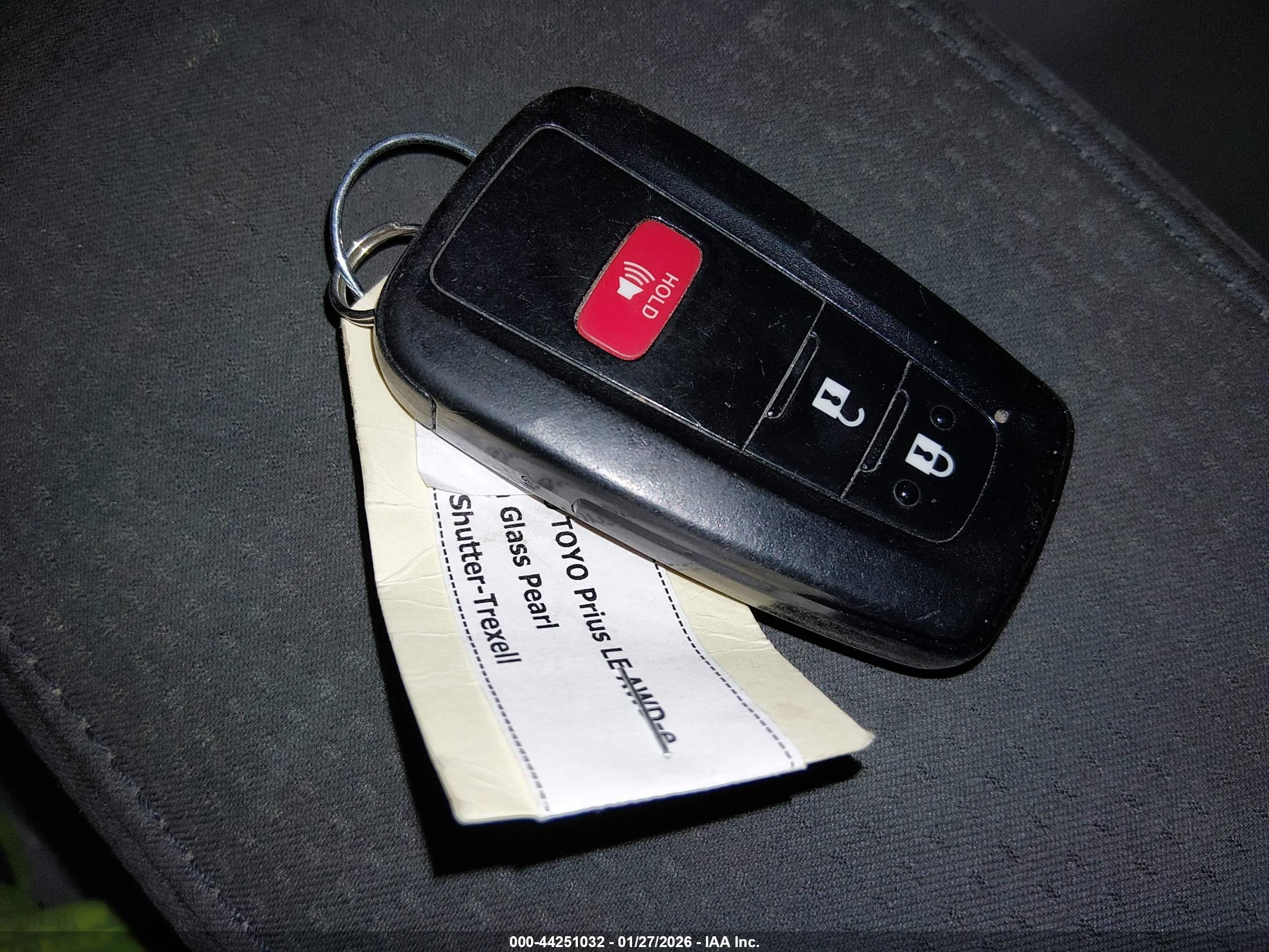 TOYOTA PRIUS image 11