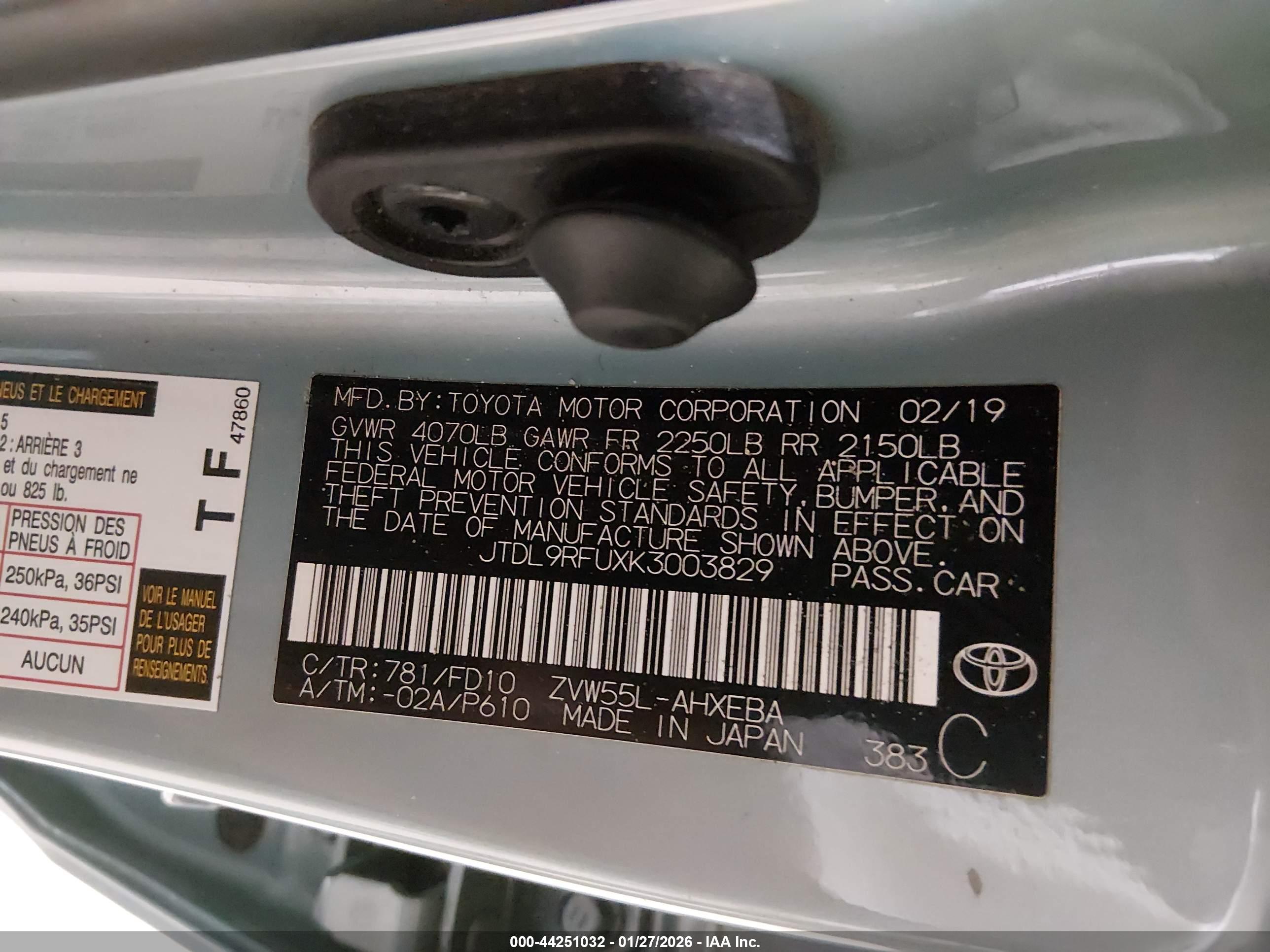 TOYOTA PRIUS image 9