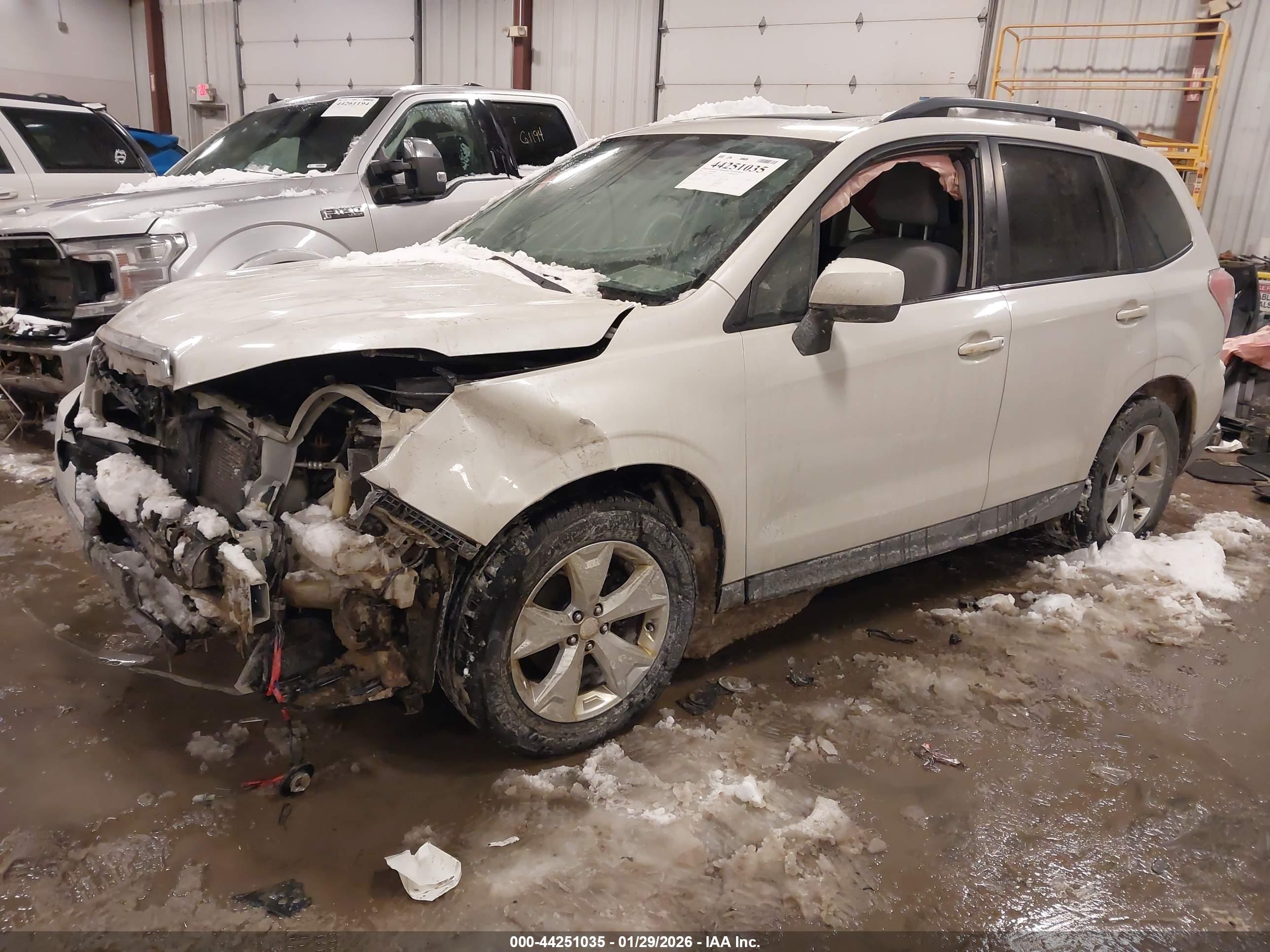 SUBARU FORESTER image 2