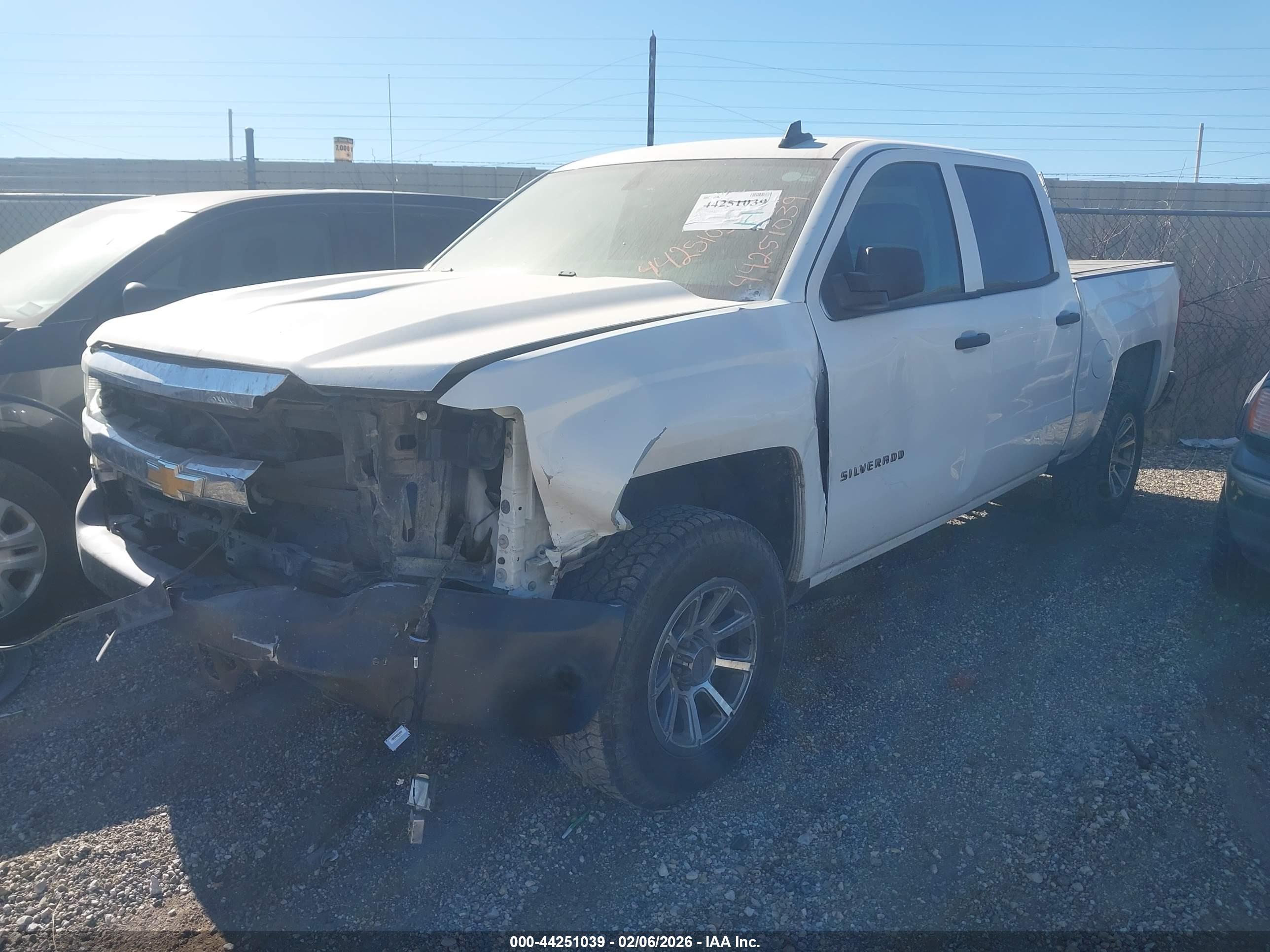 CHEVROLET SILVERADO image 2