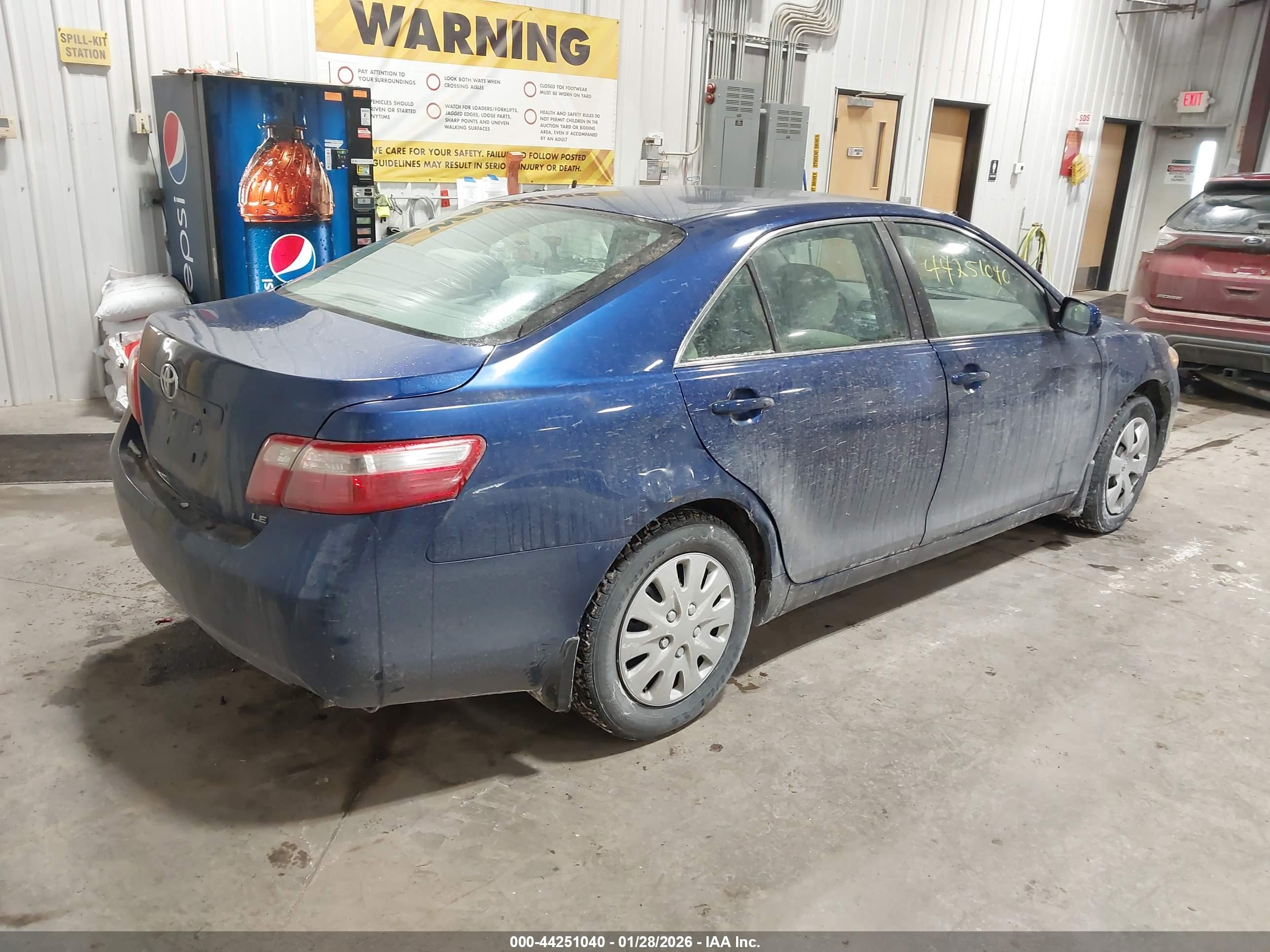 TOYOTA CAMRY image 4