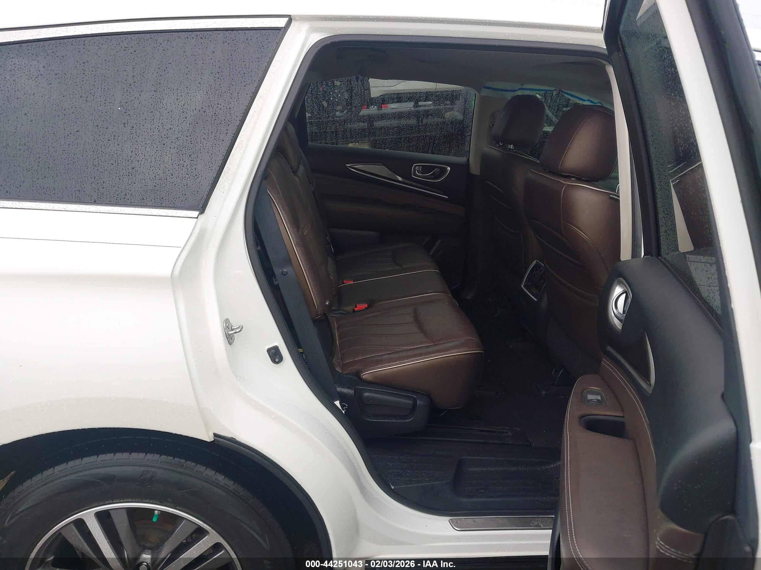 INFINITI QX60 image 8