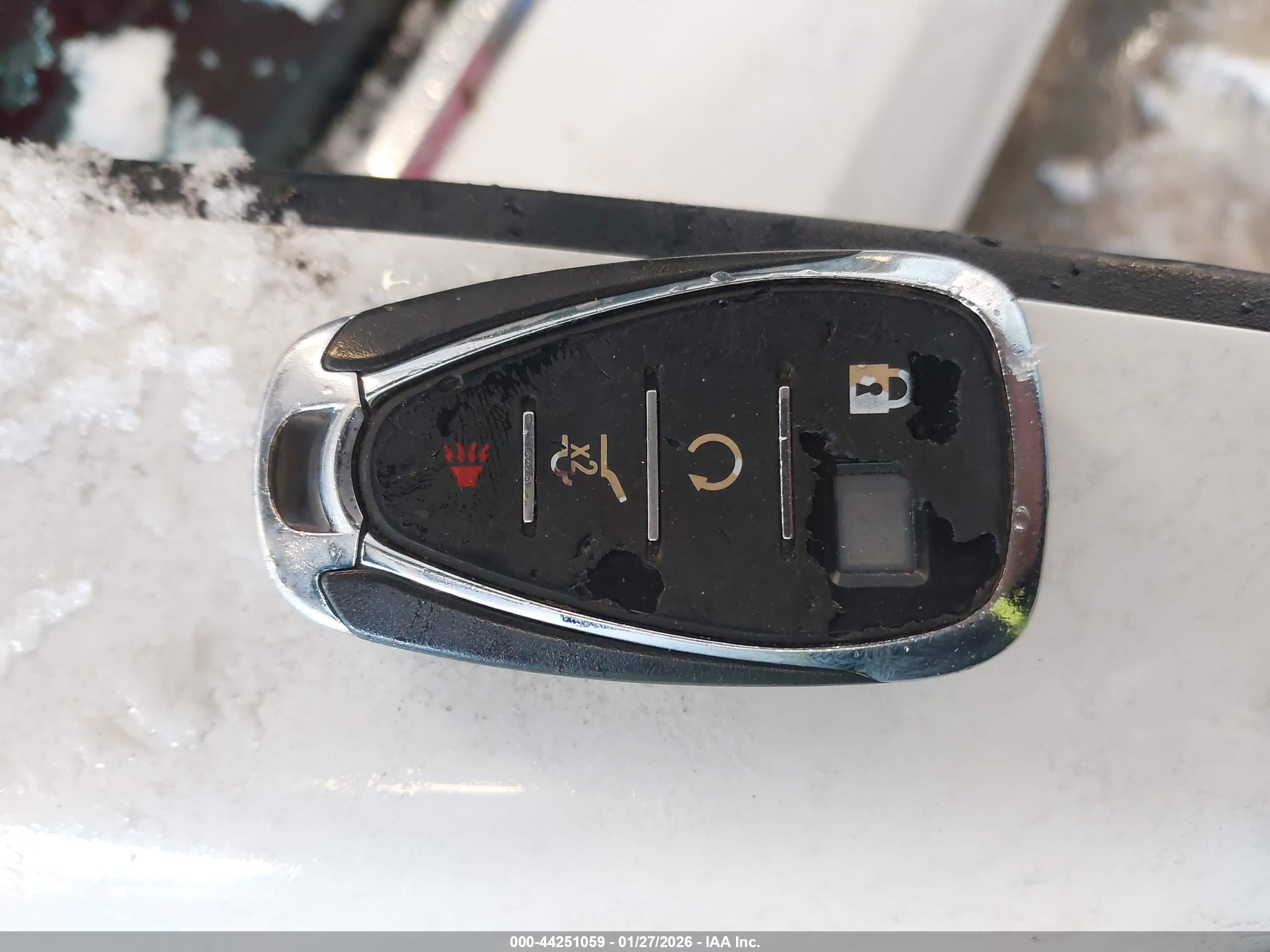 CHEVROLET EQUINOX image 11