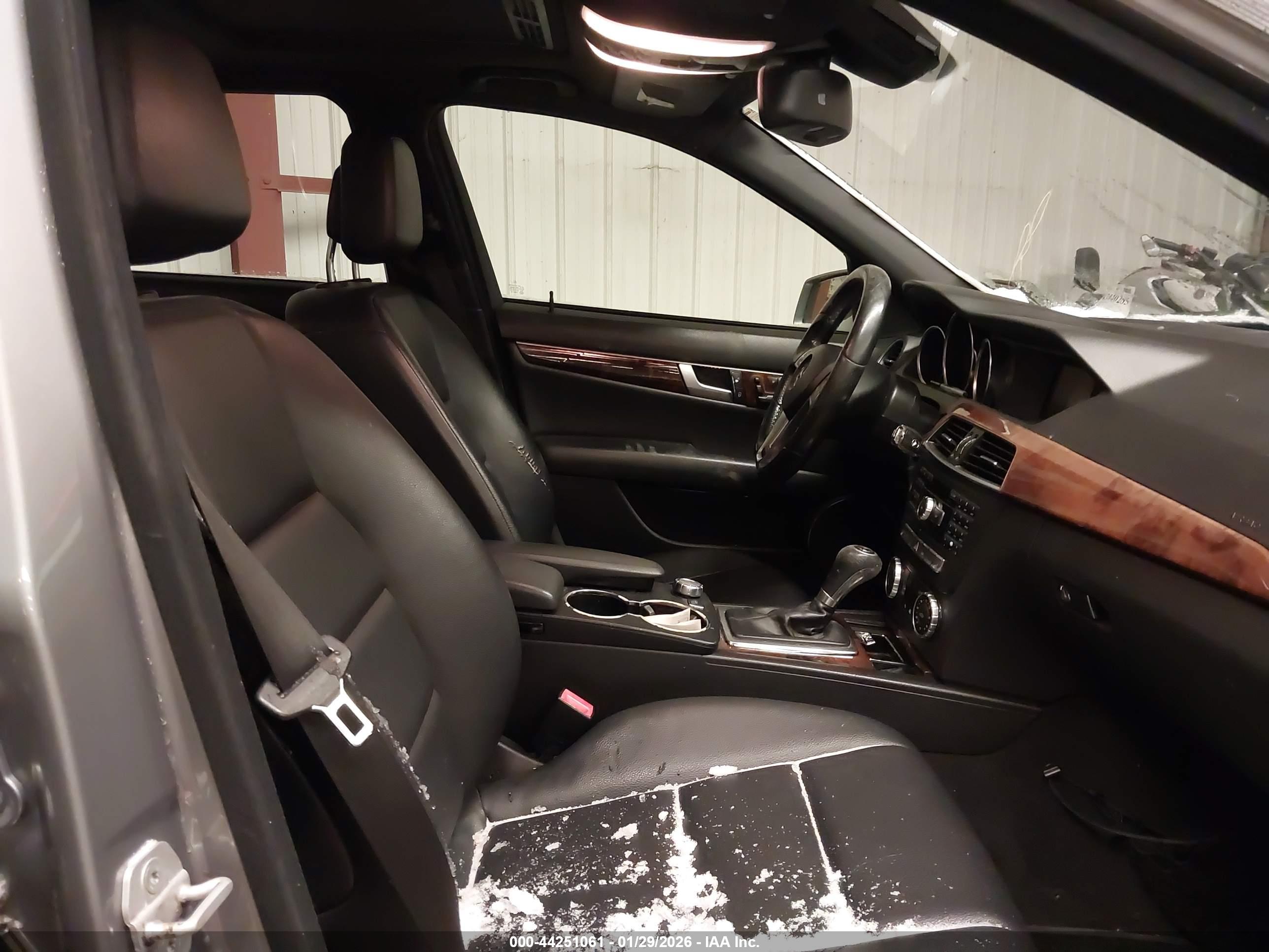 MERCEDES-BENZ C image 5