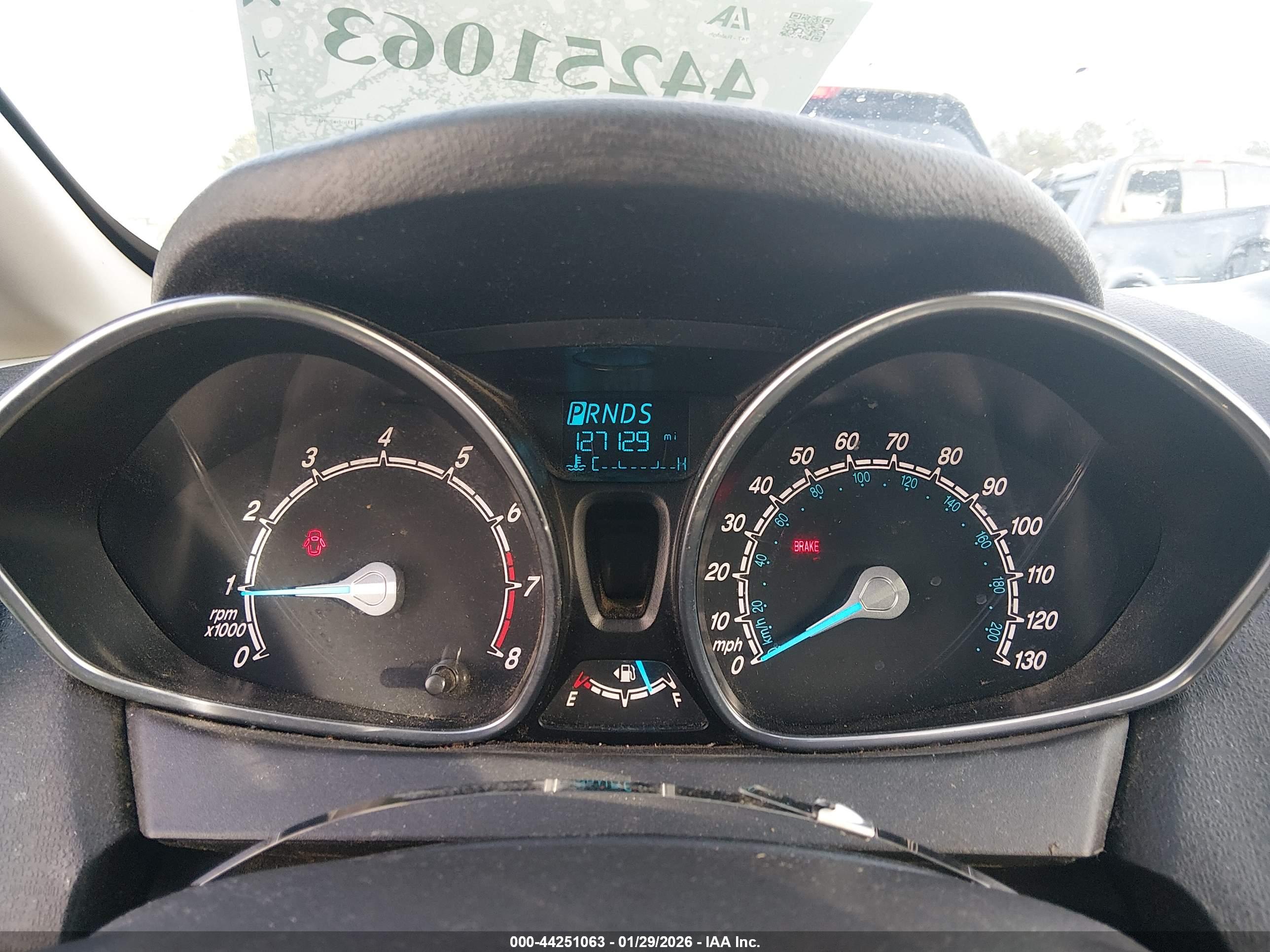FORD FIESTA image 7