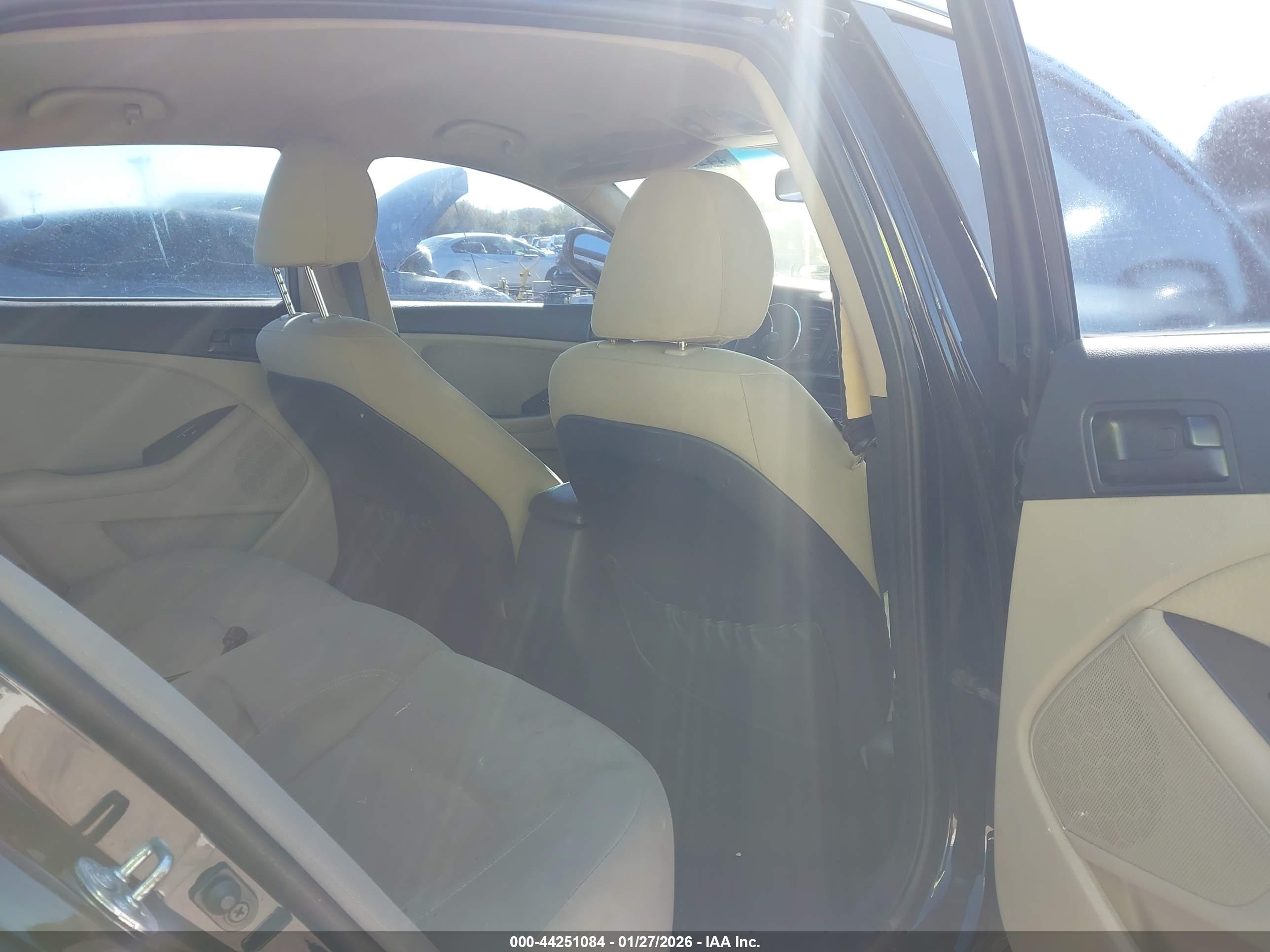 KIA OPTIMA image 8