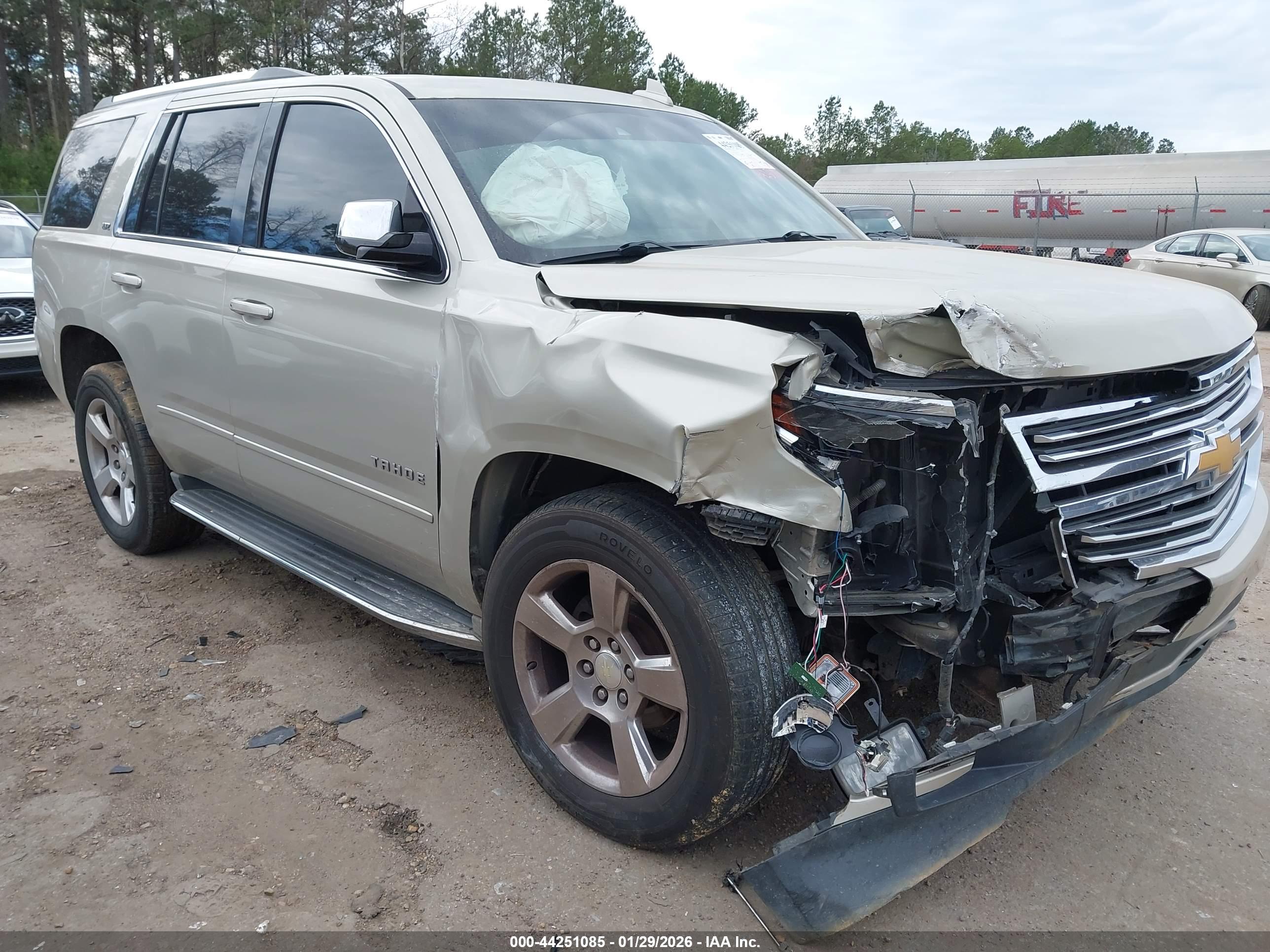 CHEVROLET TAHOE image 6