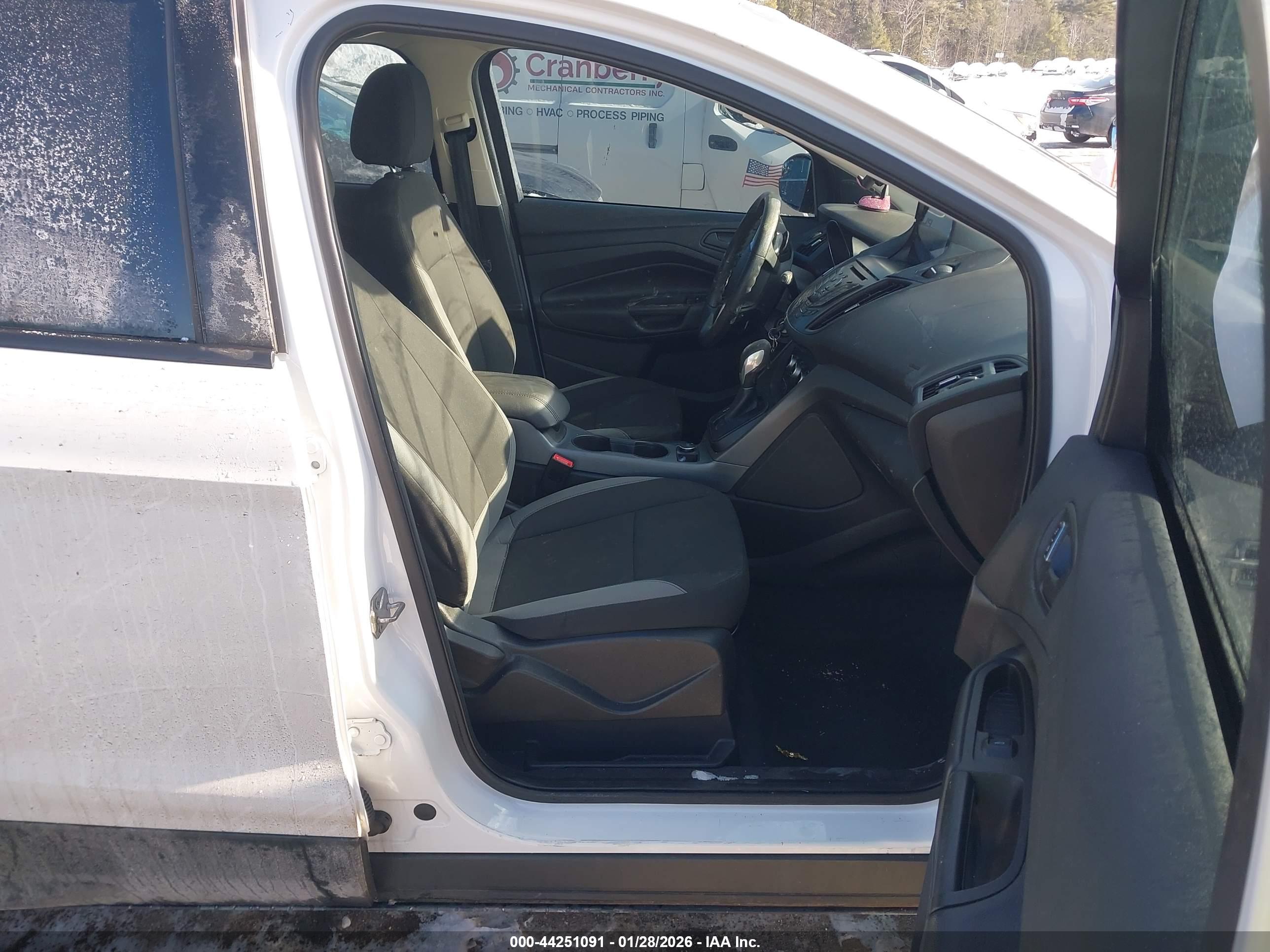 FORD ESCAPE image 5