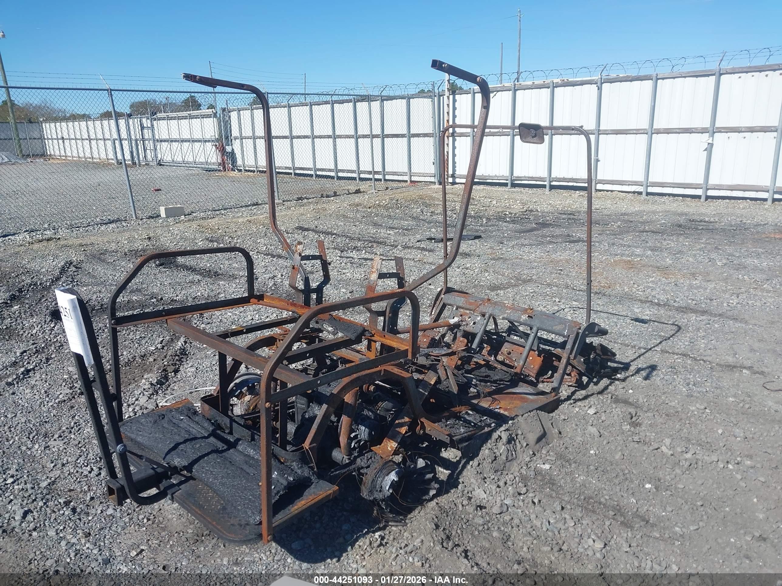 GOLF KART image 4