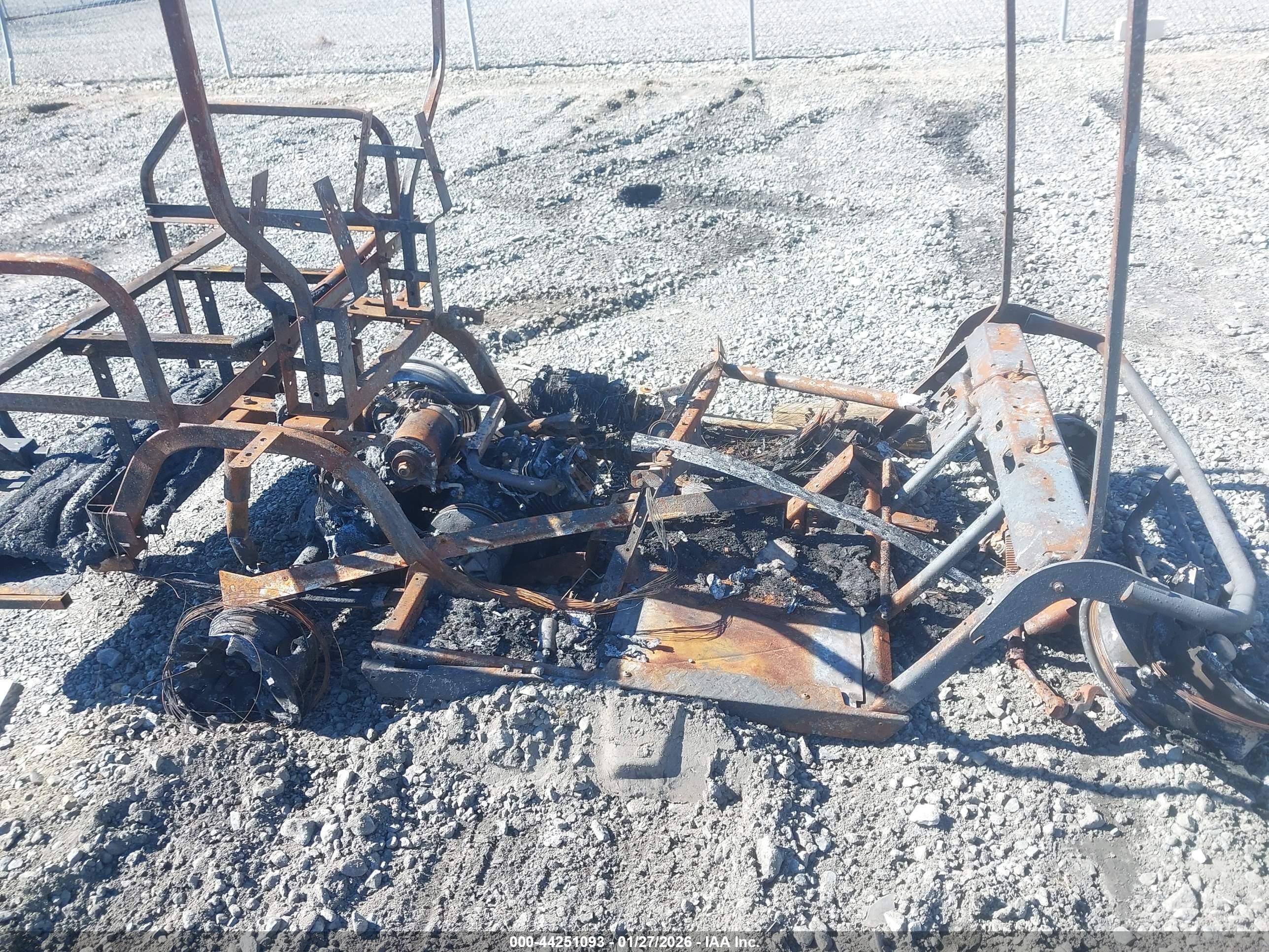 GOLF KART image 5