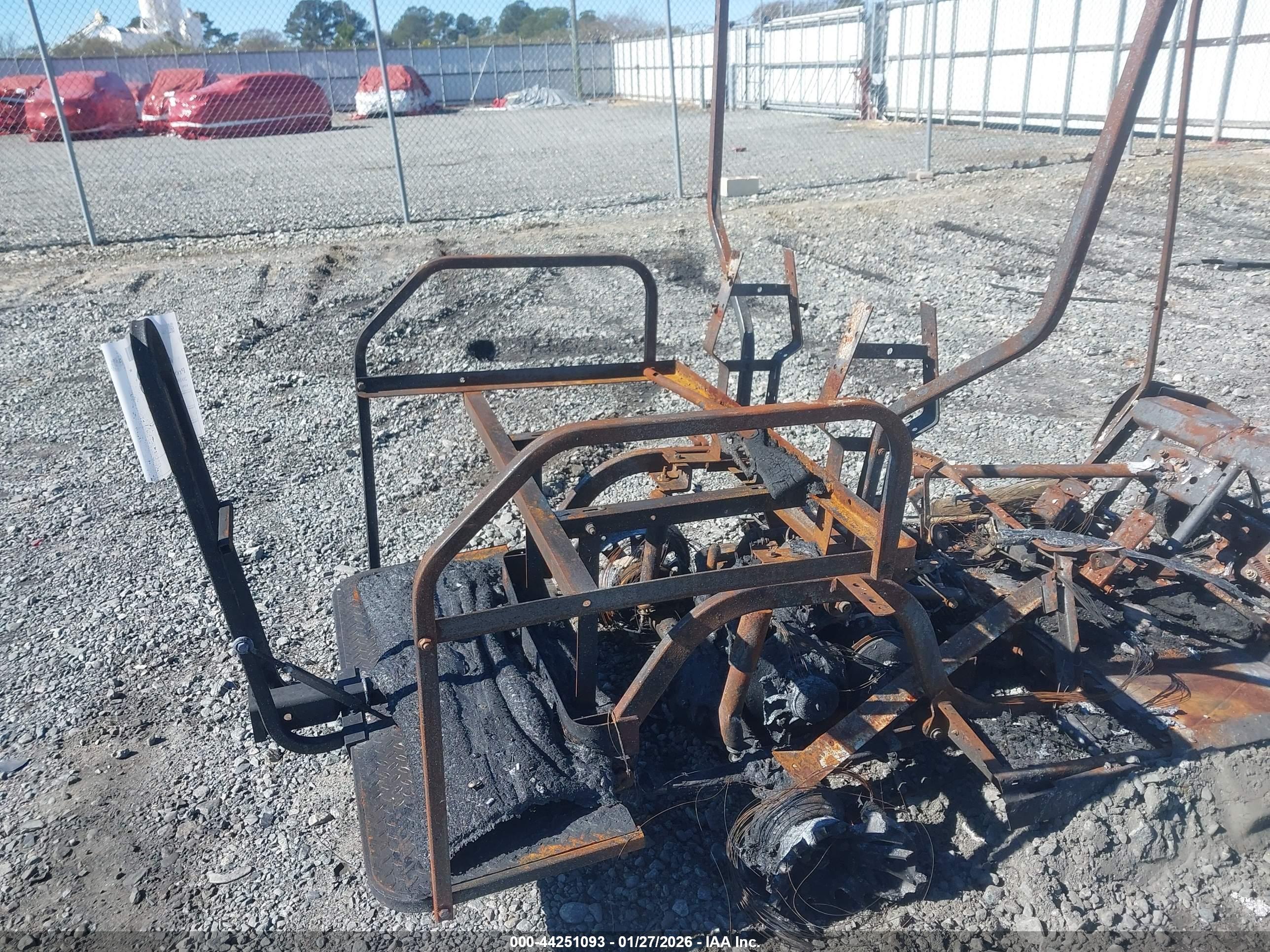 GOLF KART image 8