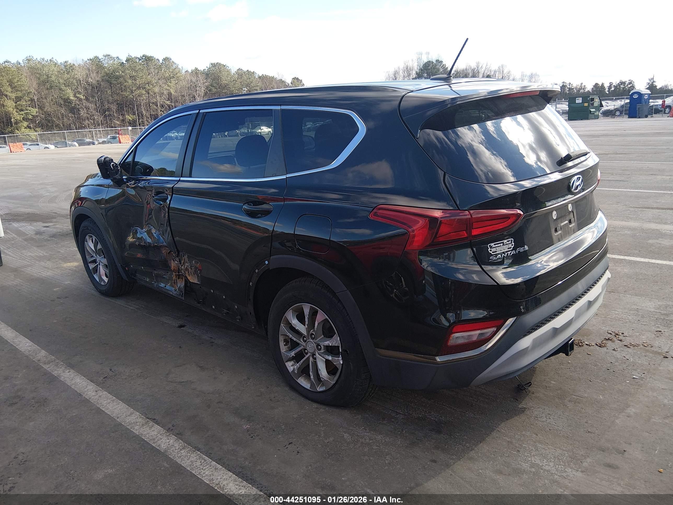 HYUNDAI SANTA image 3