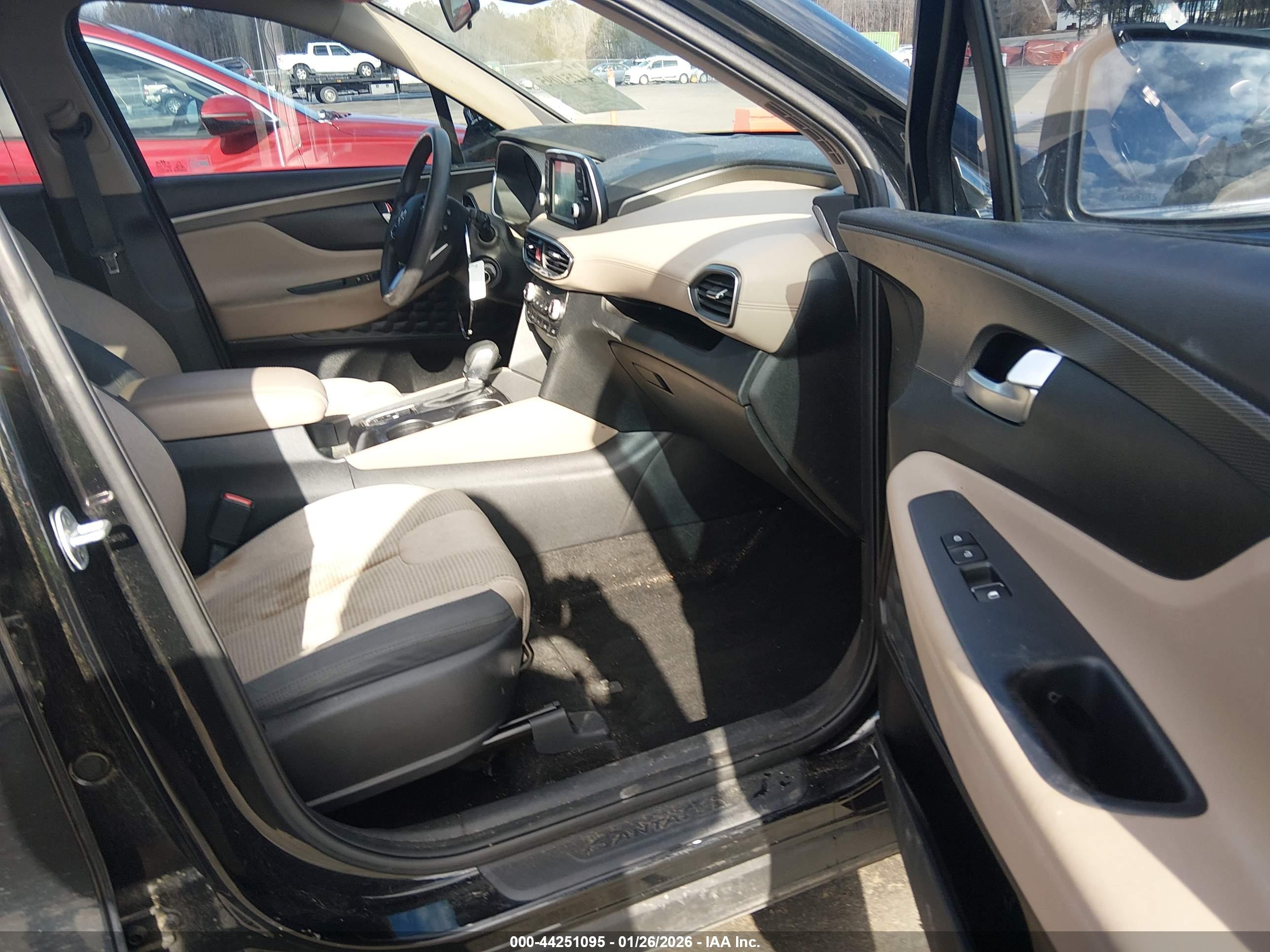 HYUNDAI SANTA image 5