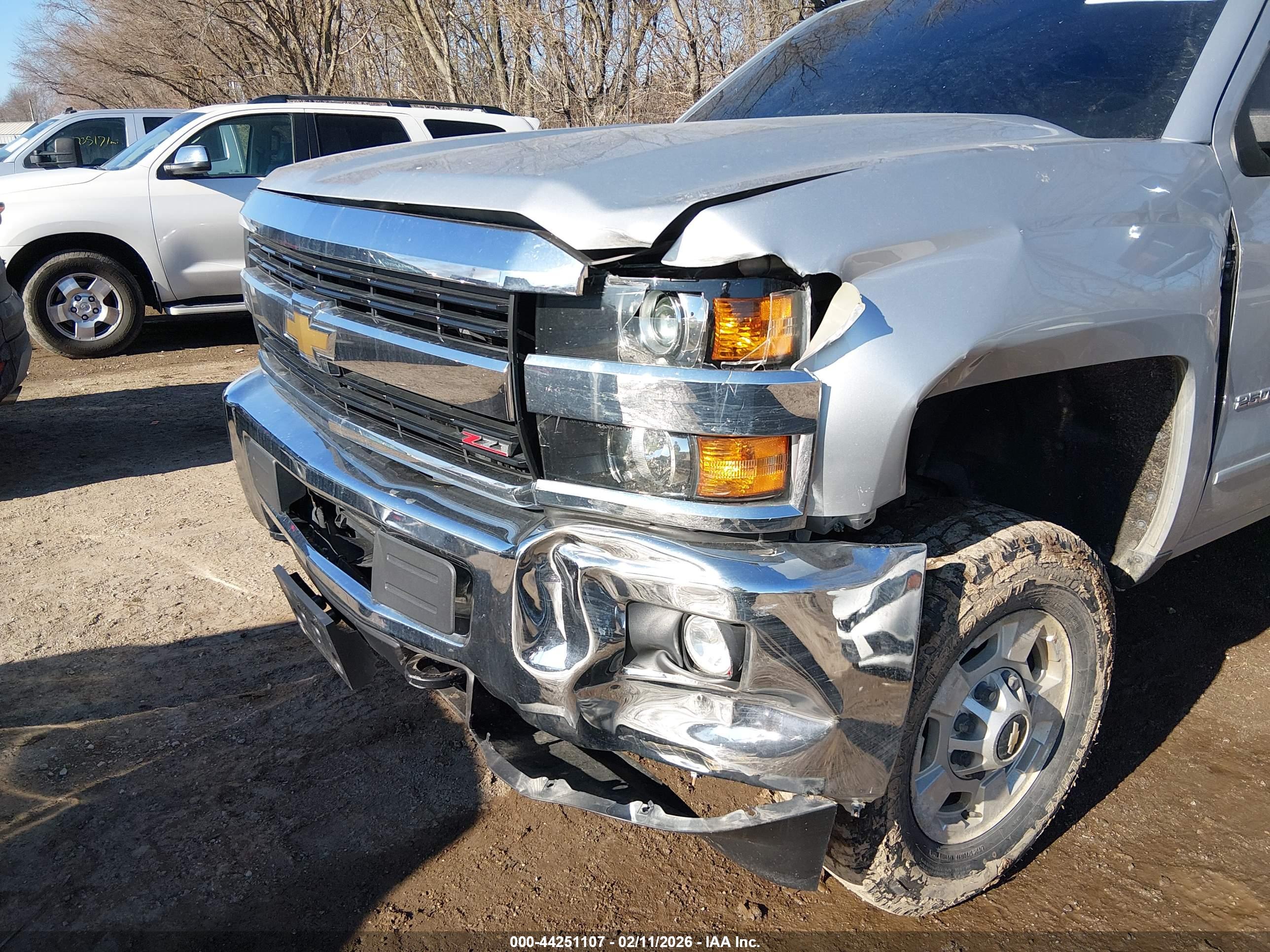 CHEVROLET SILVERADO image 6