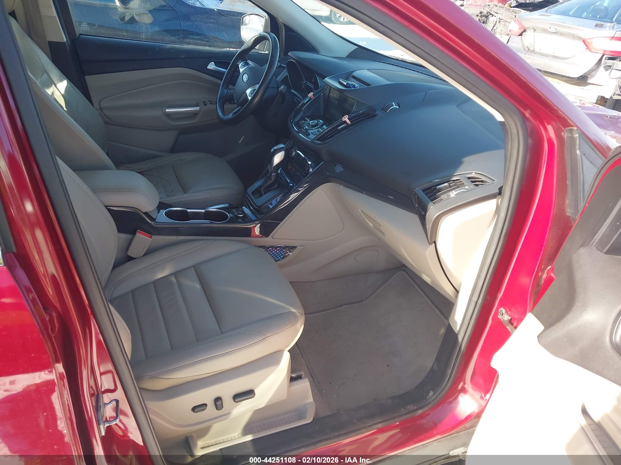 FORD ESCAPE image 5