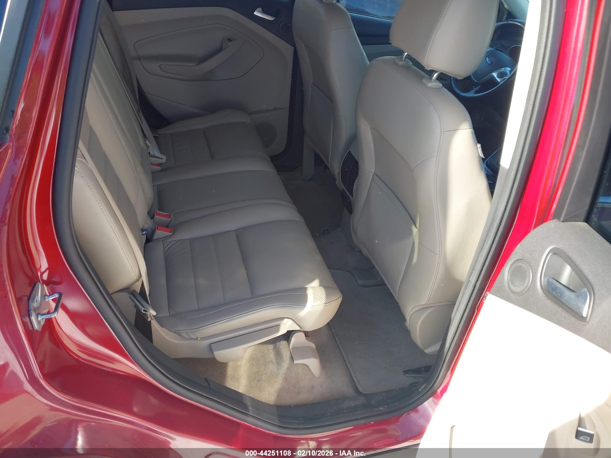 FORD ESCAPE image 8