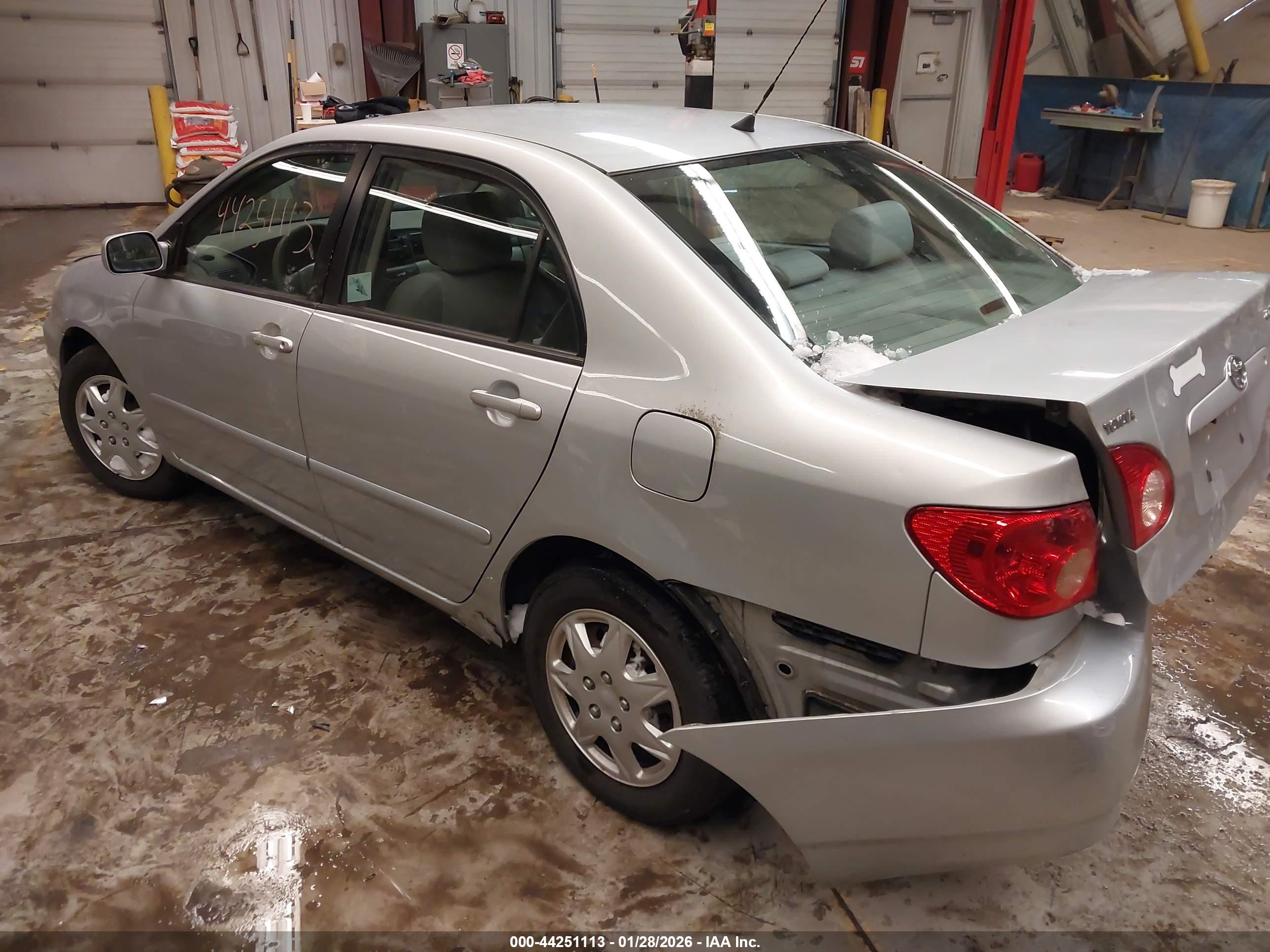 TOYOTA COROLLA image 3