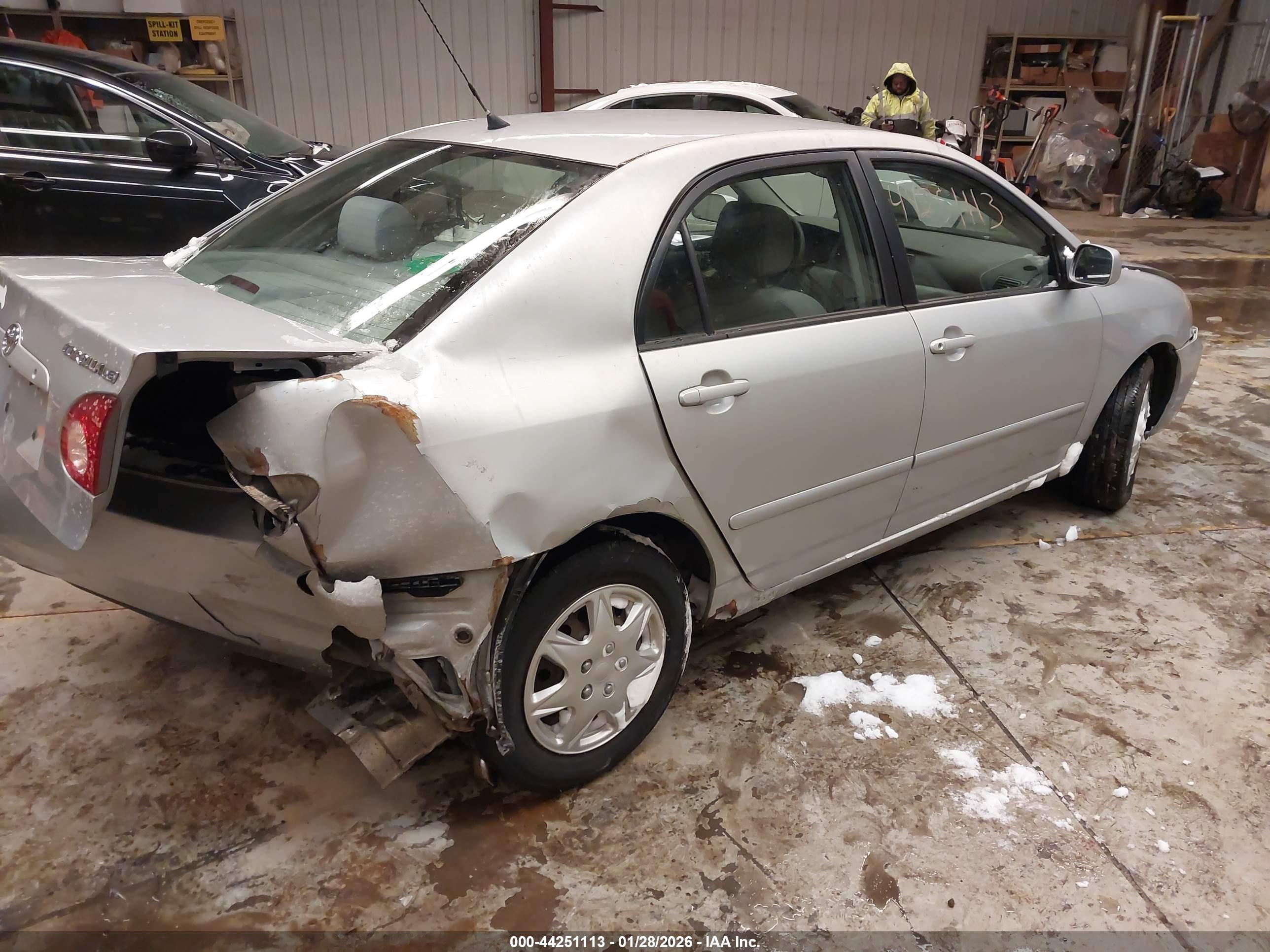 TOYOTA COROLLA image 4