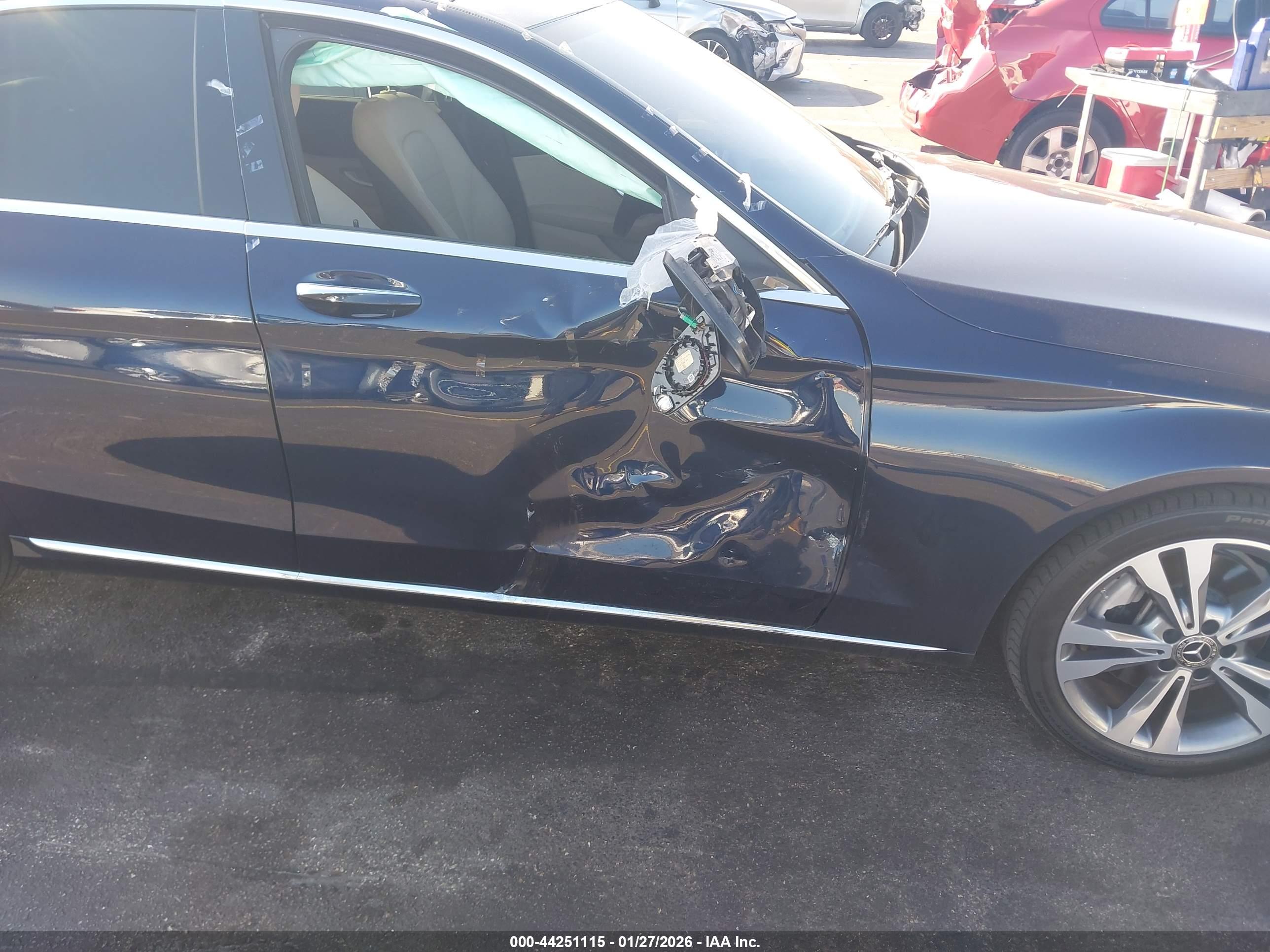 MERCEDES-BENZ C image 6