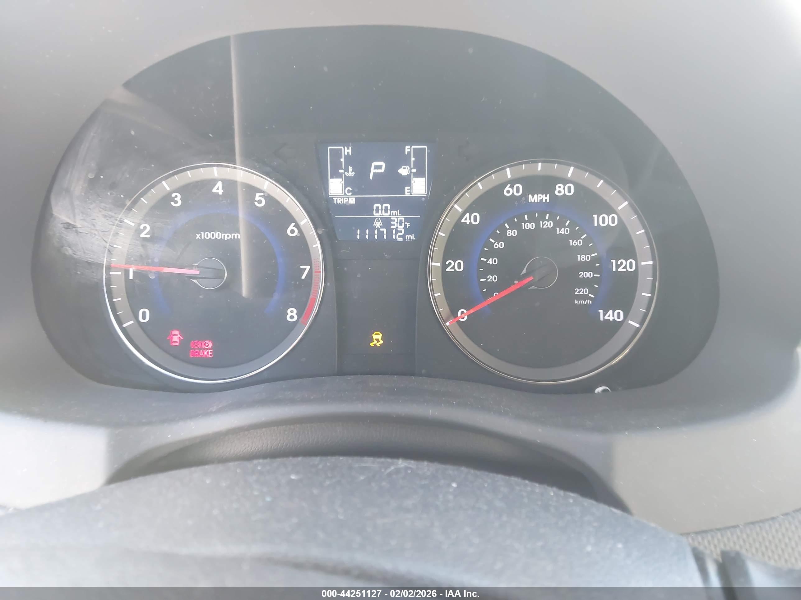 HYUNDAI ACCENT image 7