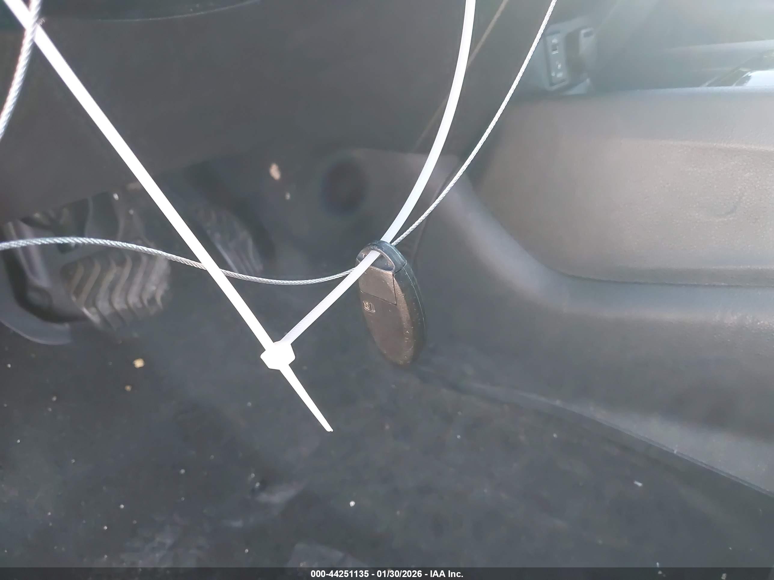 NISSAN ROGUE image 11