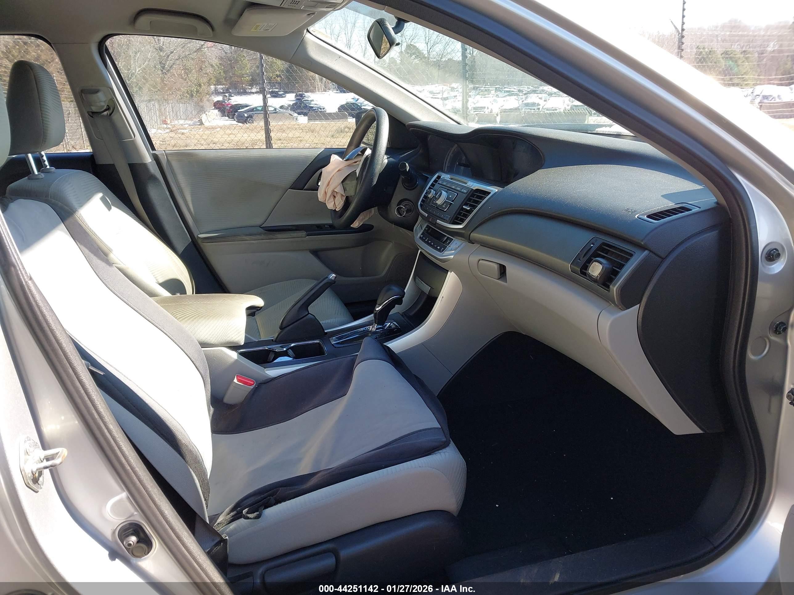 HONDA ACCORD image 5