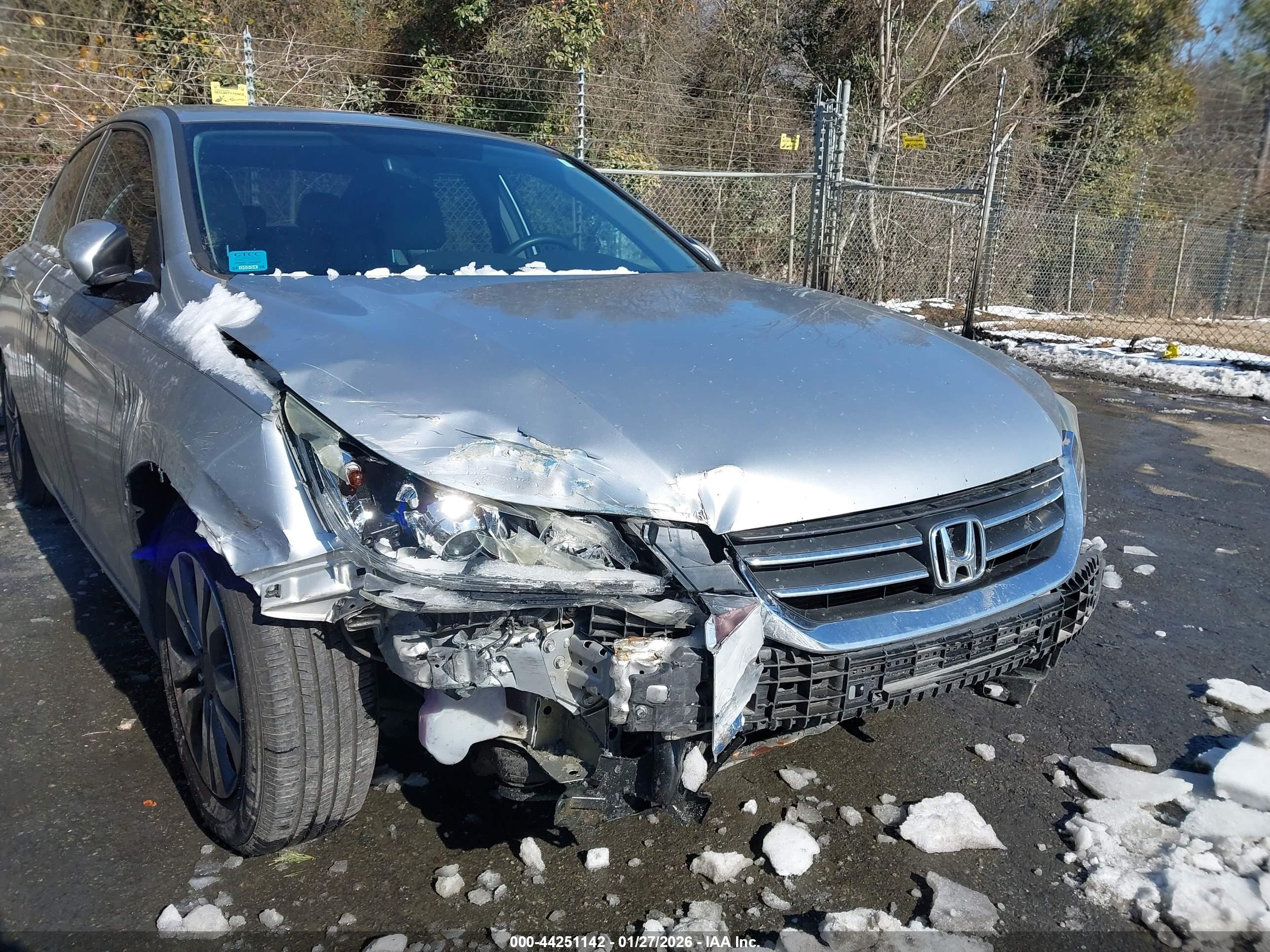 HONDA ACCORD image 6