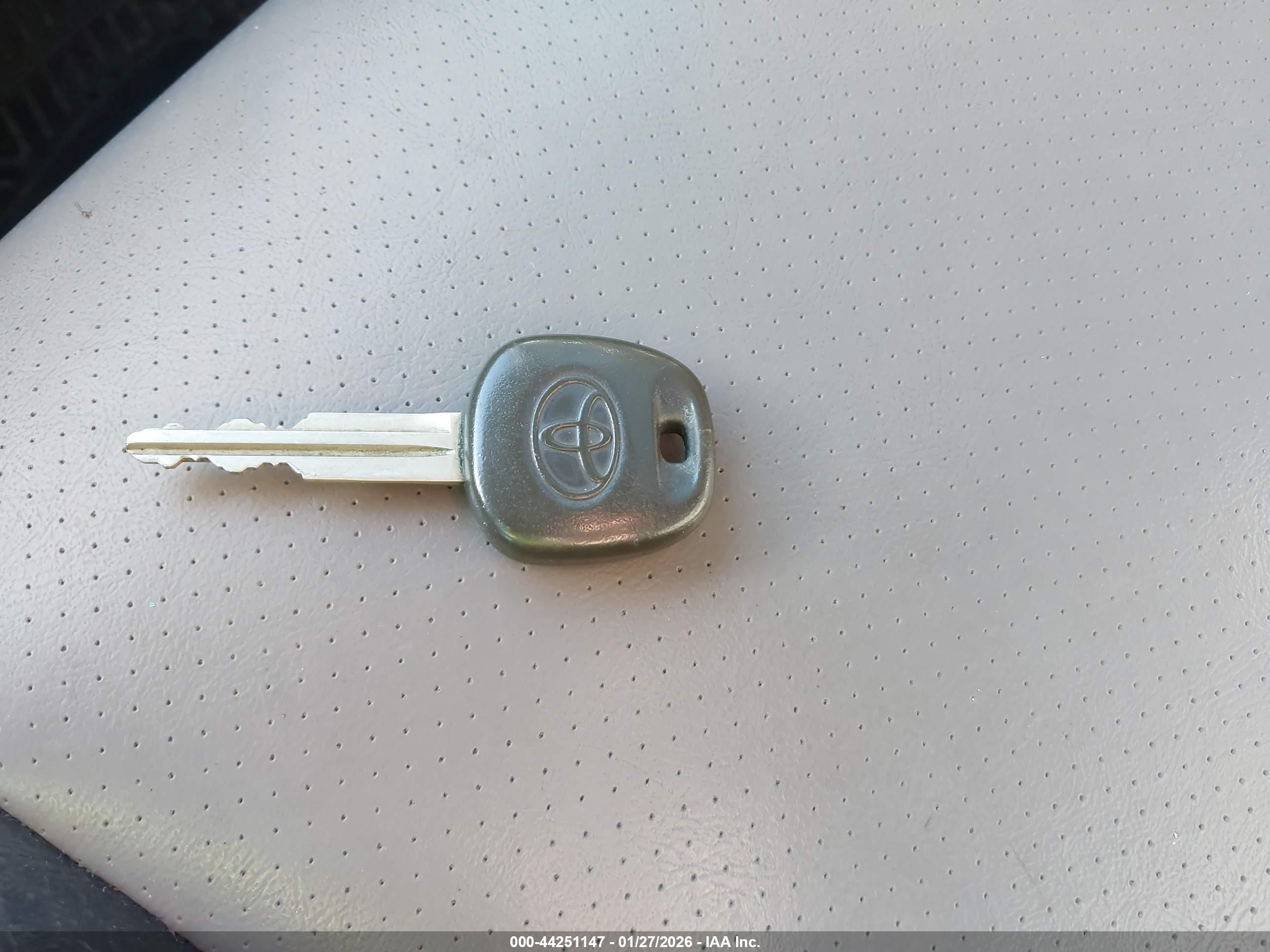 TOYOTA MR2 image 11