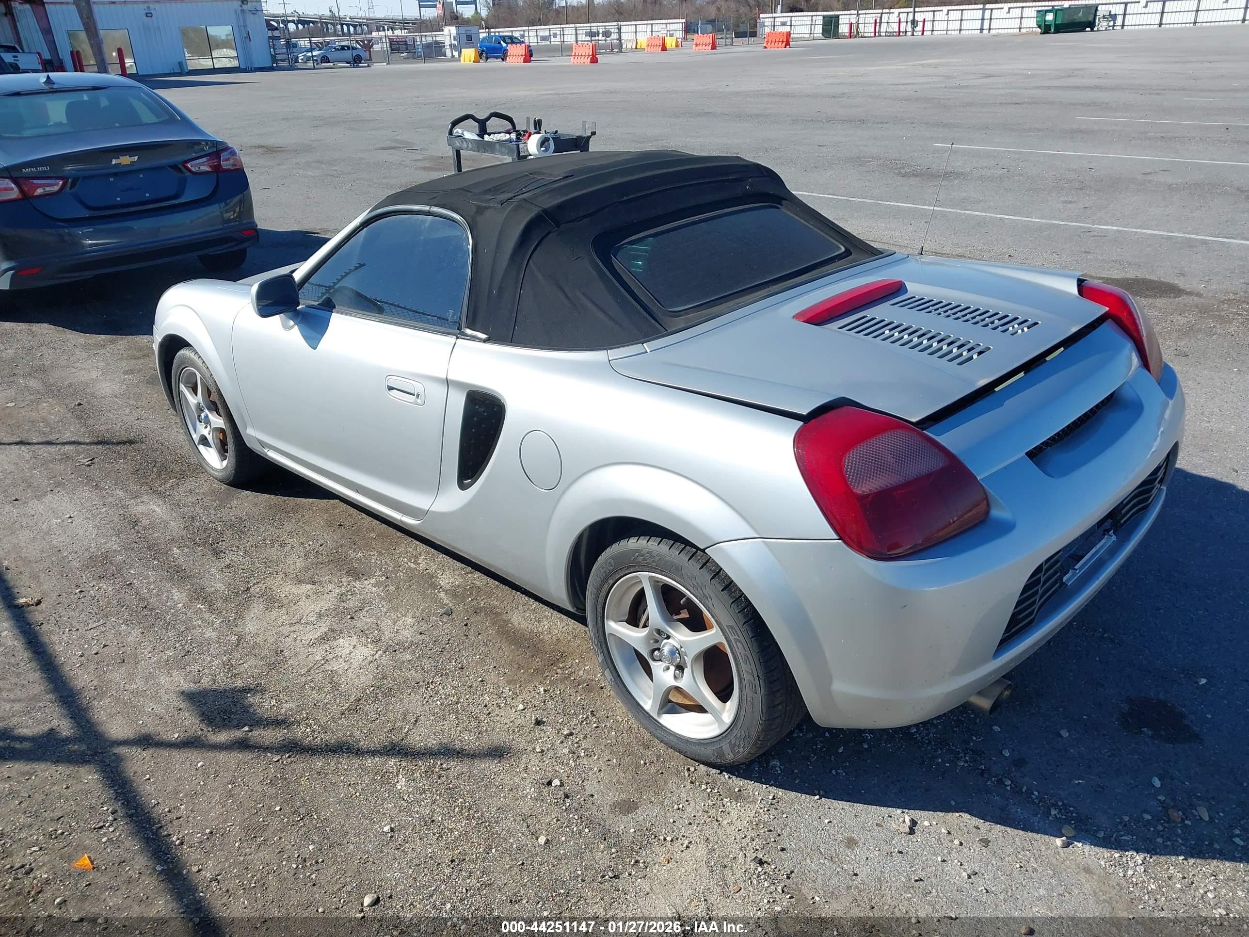 TOYOTA MR2 image 3