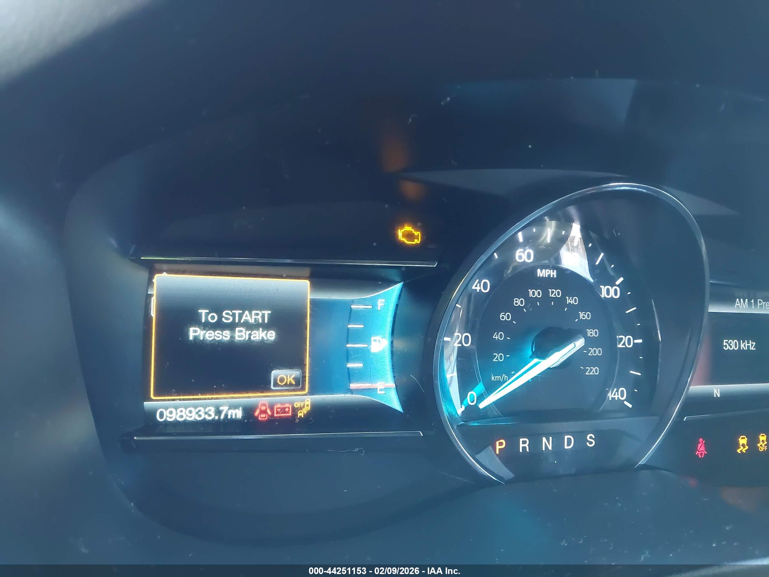 FORD EXPLORER image 7