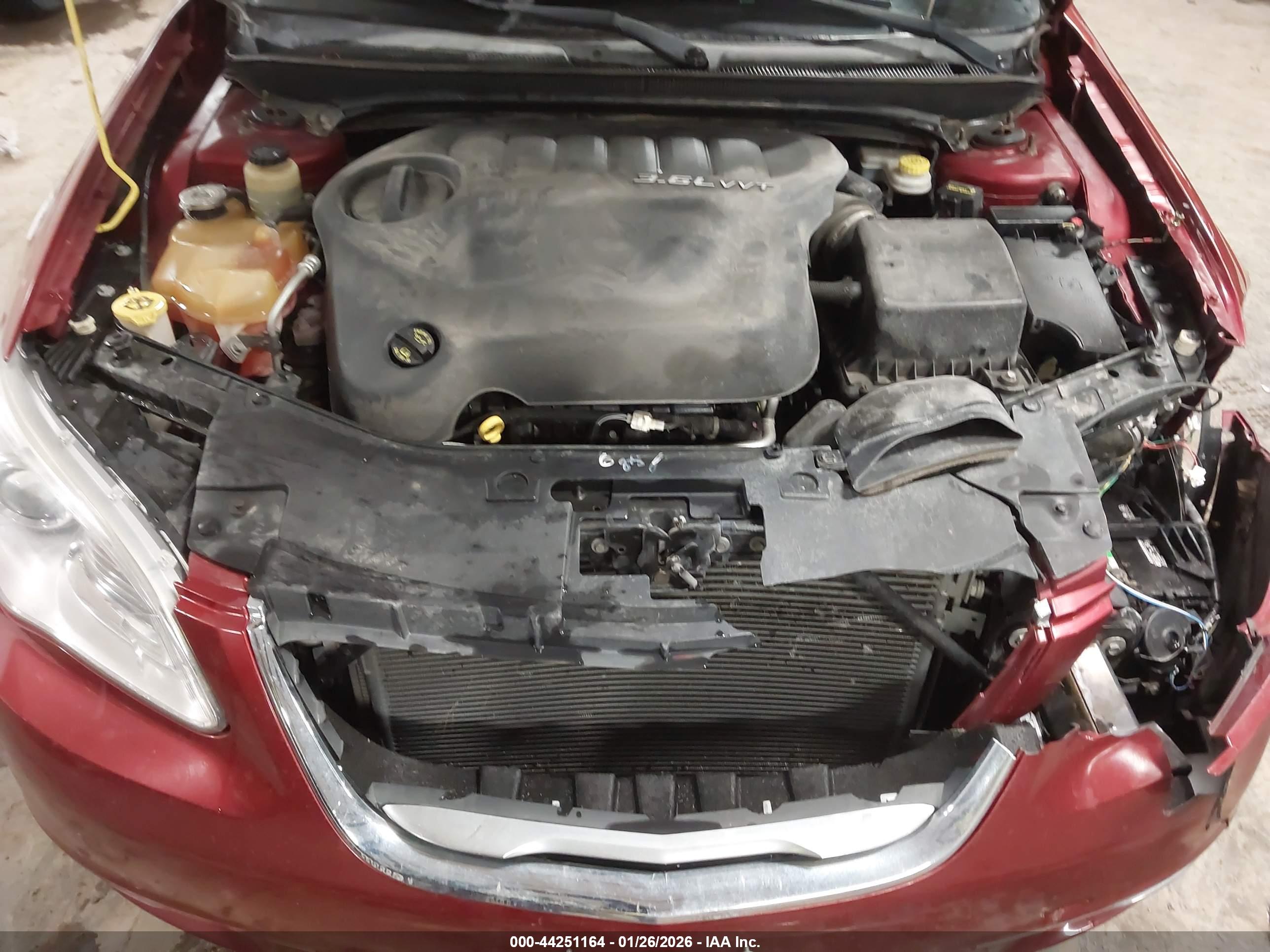 CHRYSLER 200 image 10
