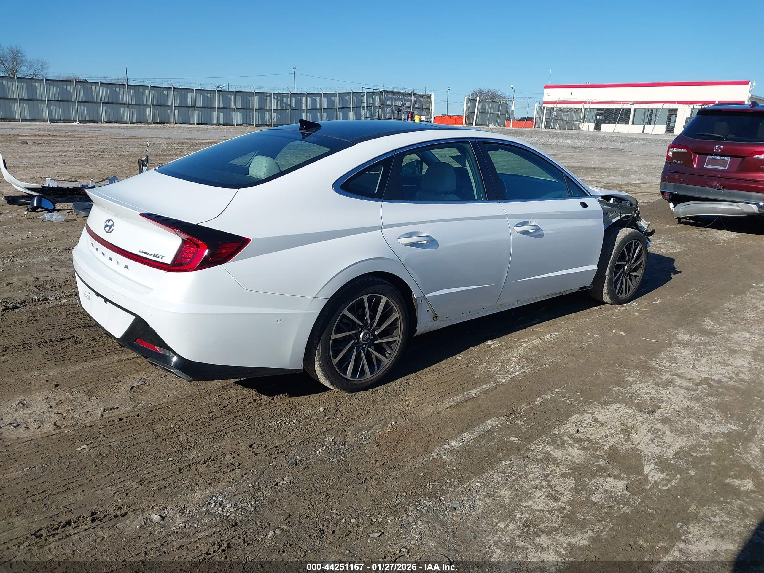 HYUNDAI SONATA image 4
