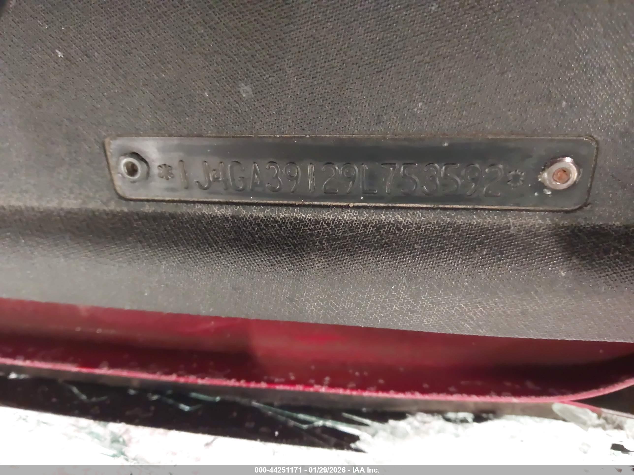 JEEP WRANGLER image 9