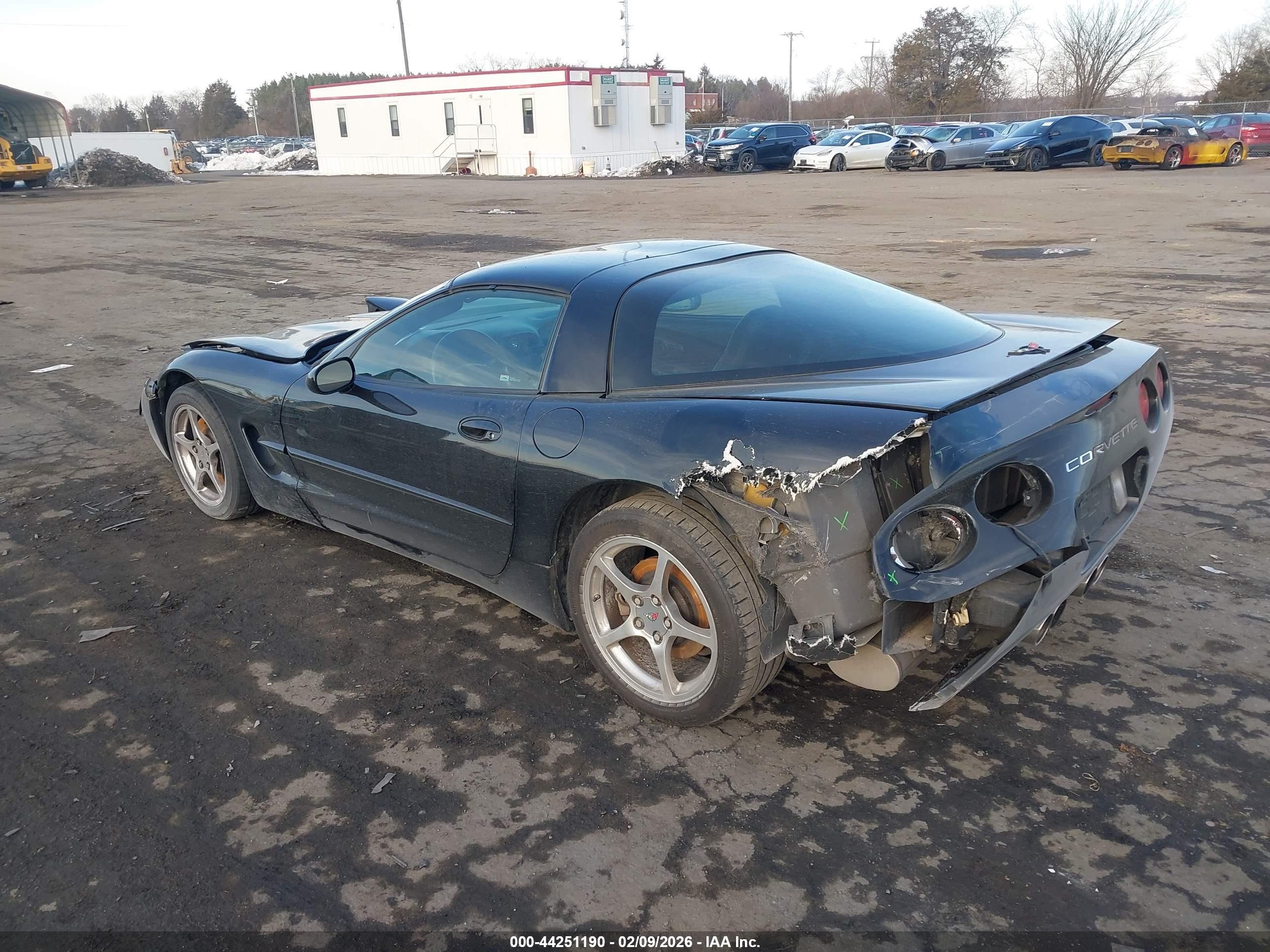 CHEVROLET CORVETTE image 3