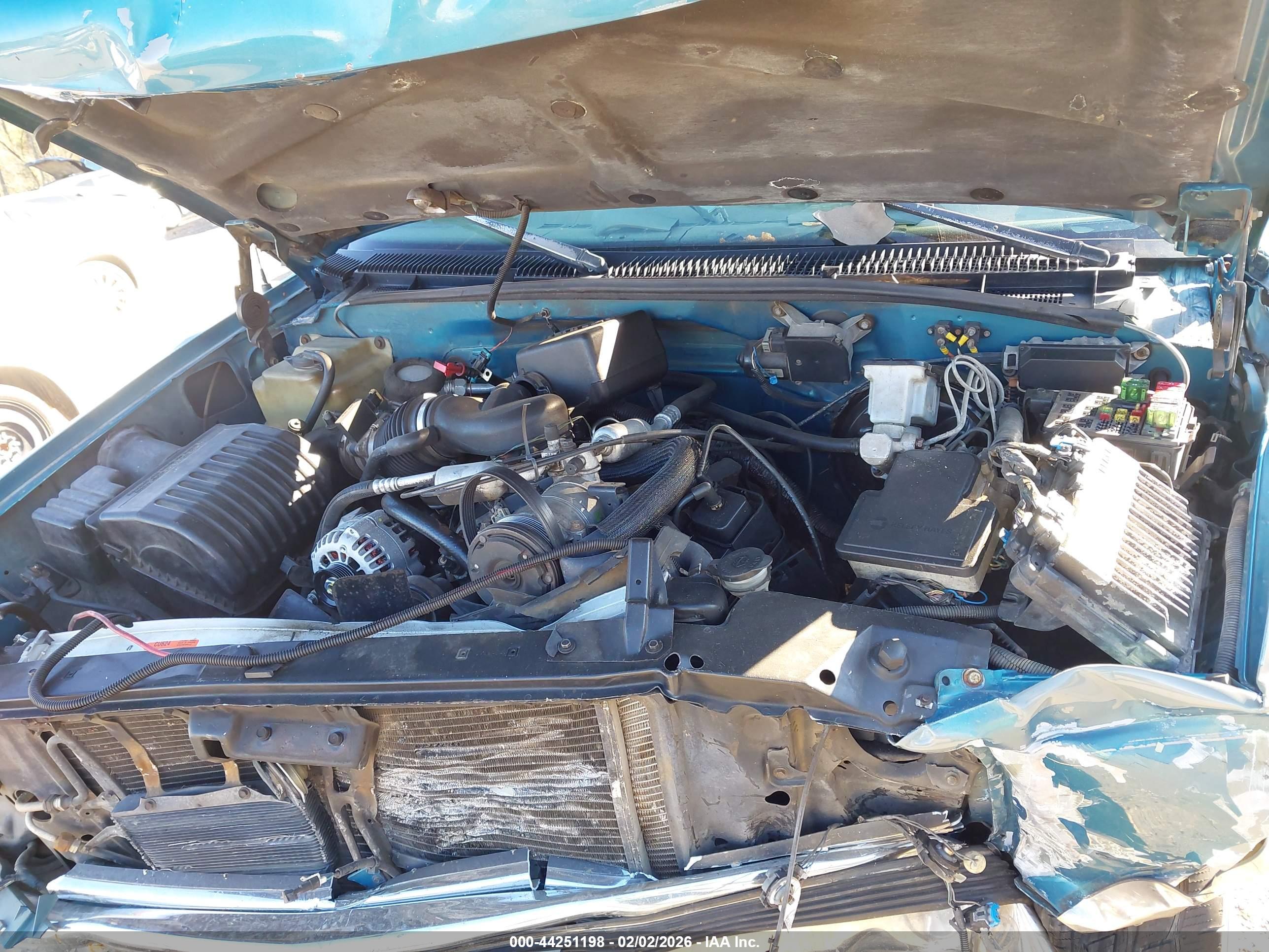 CHEVROLET C1500 image 10