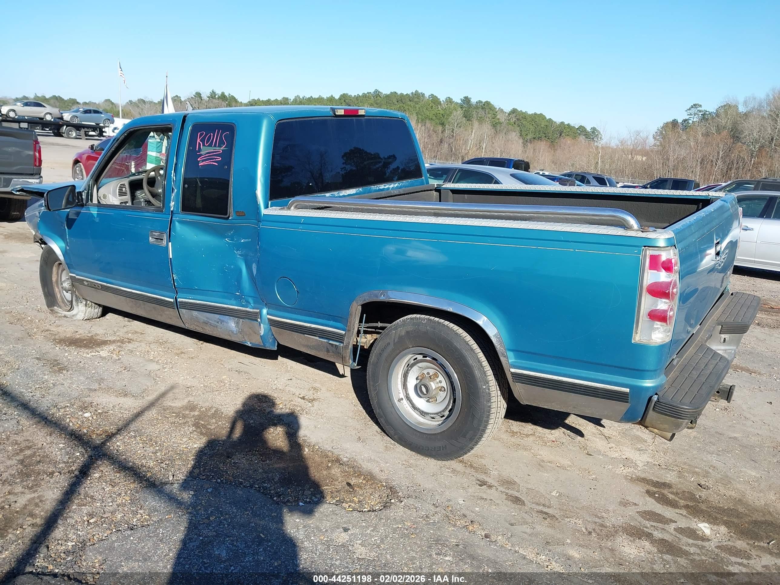 CHEVROLET C1500 image 3