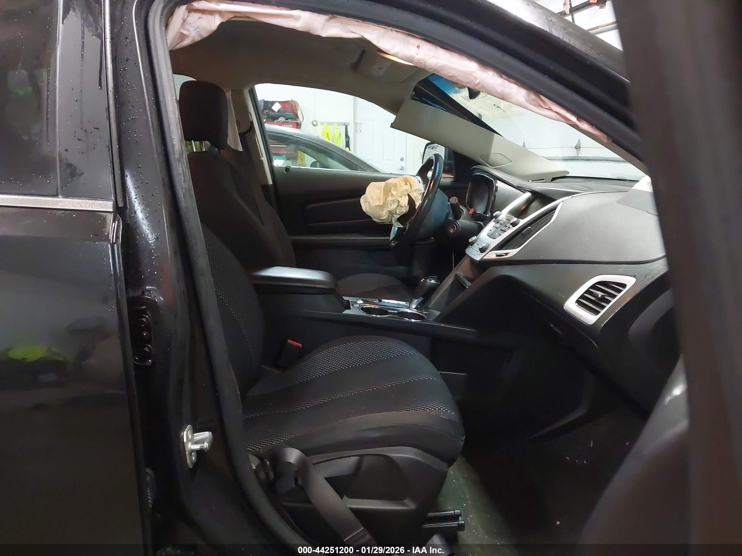 GMC TERRAIN image 5