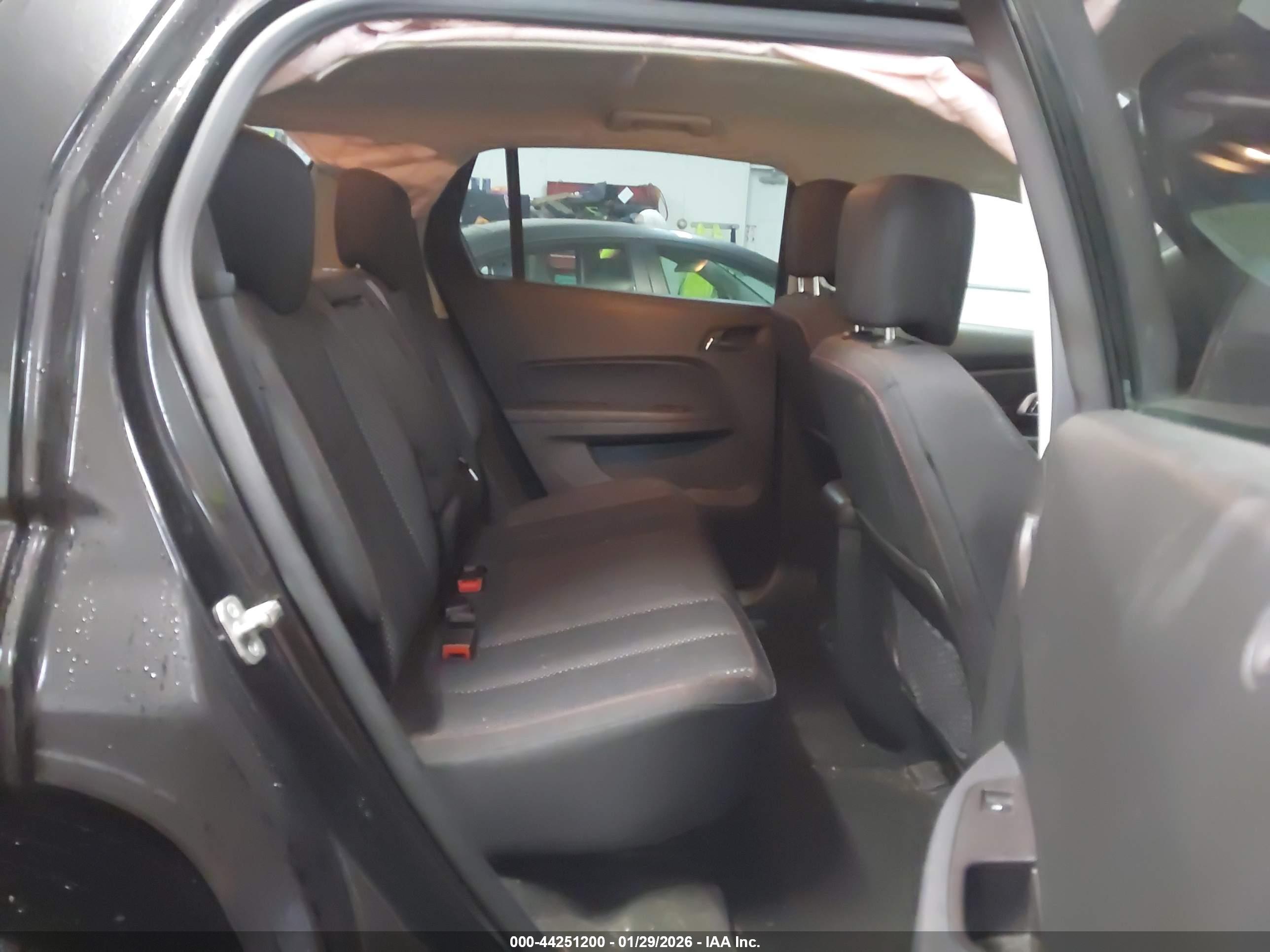 GMC TERRAIN image 8