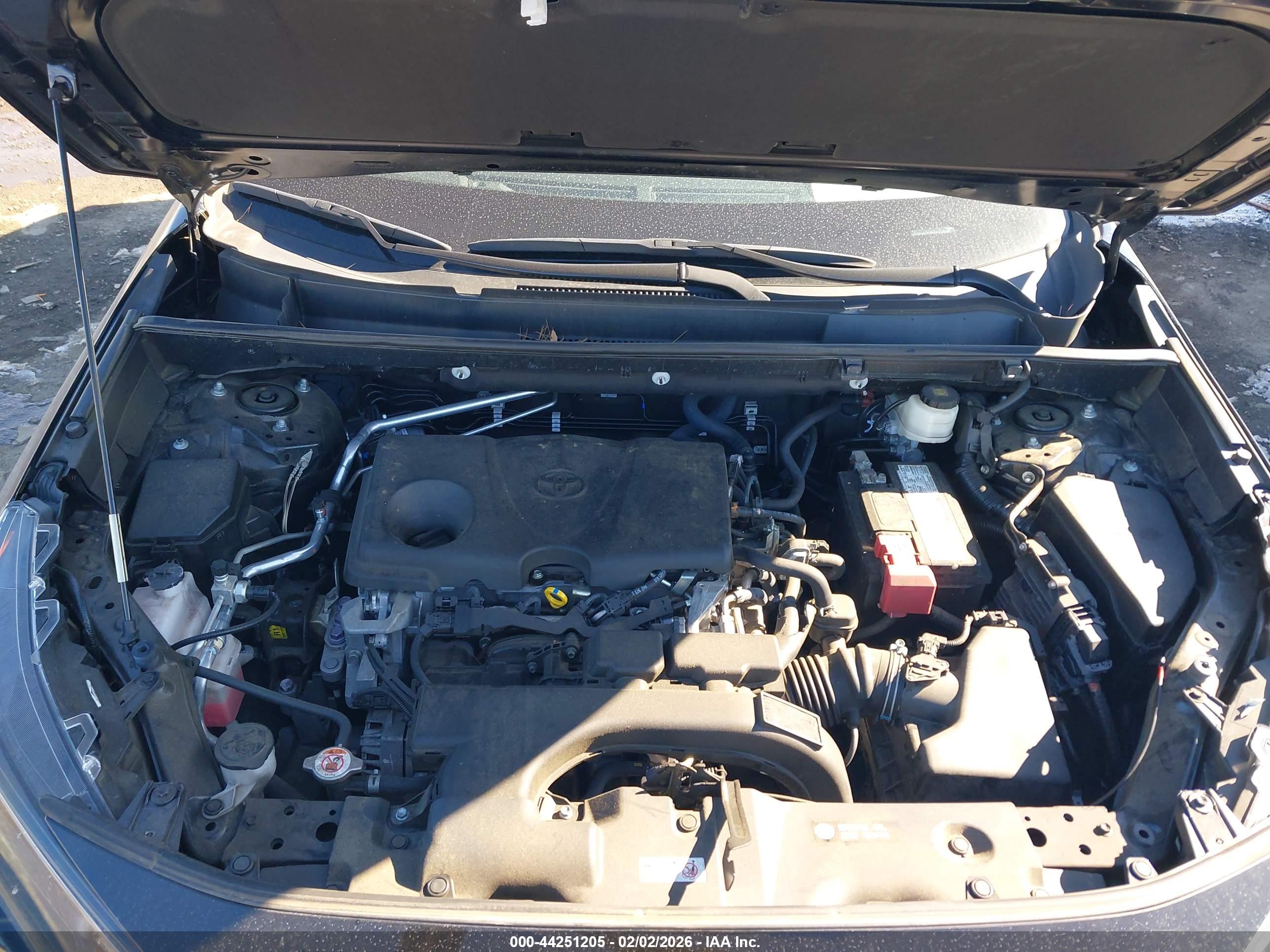 TOYOTA RAV4 image 10