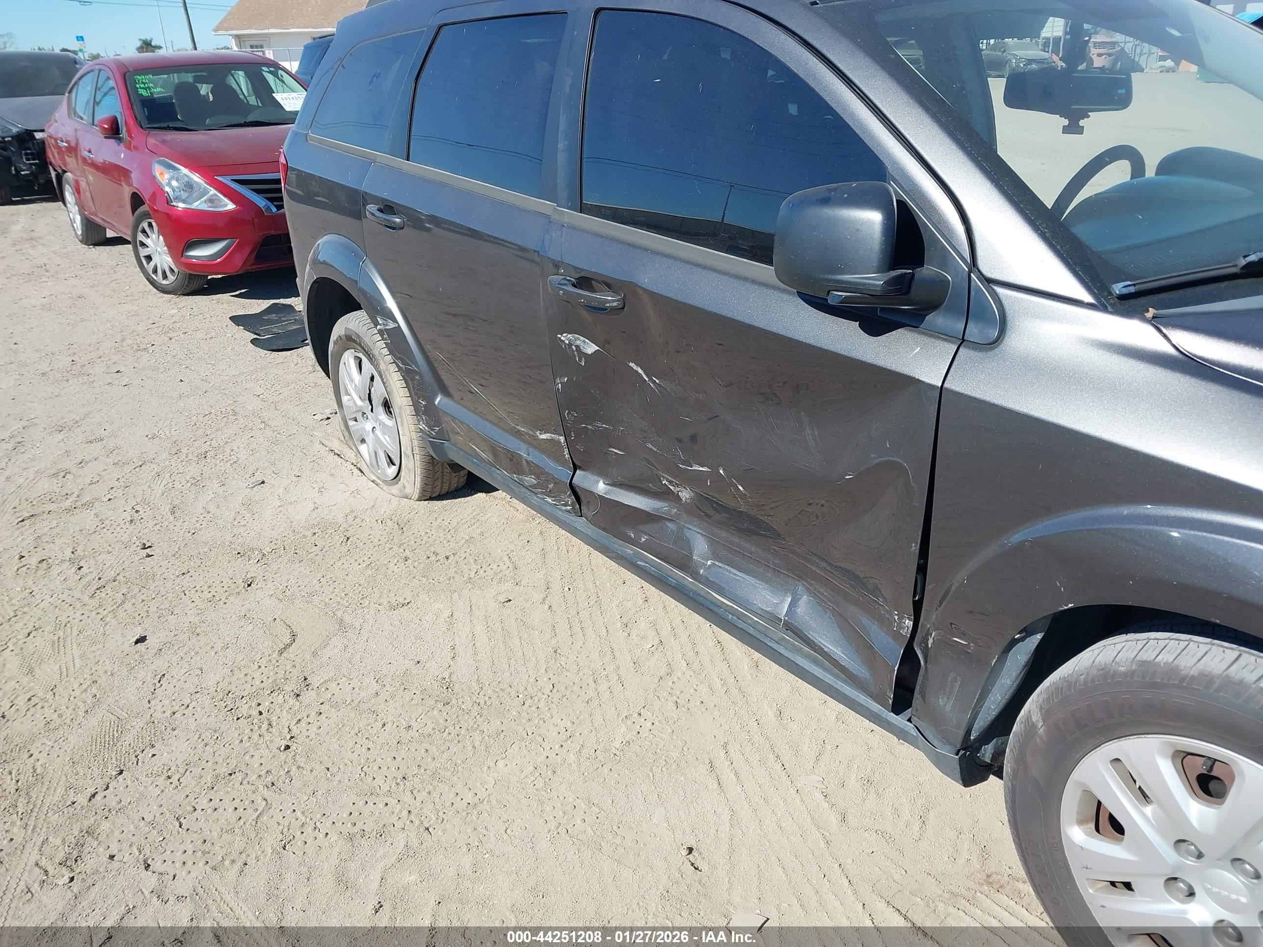 DODGE JOURNEY image 6