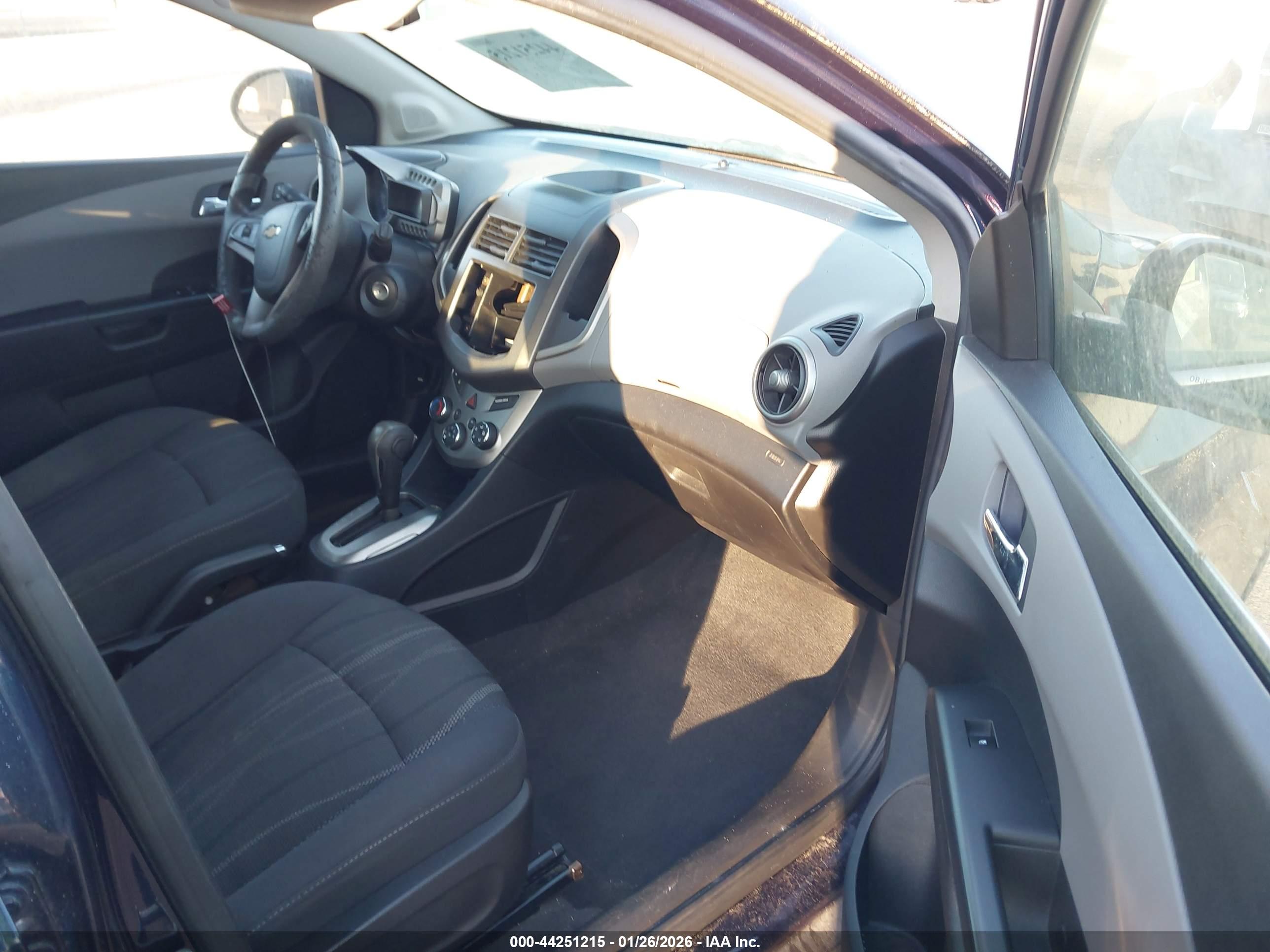 CHEVROLET SONIC image 5
