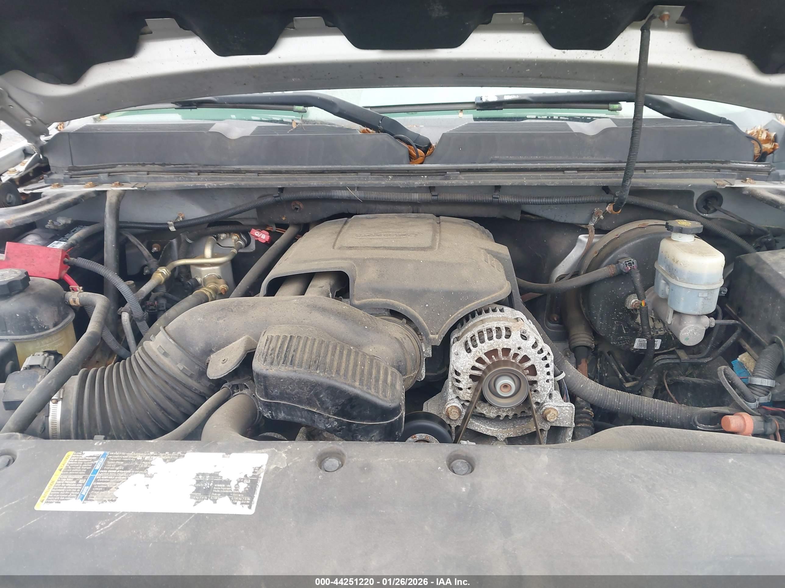 CHEVROLET SILVERADO image 10