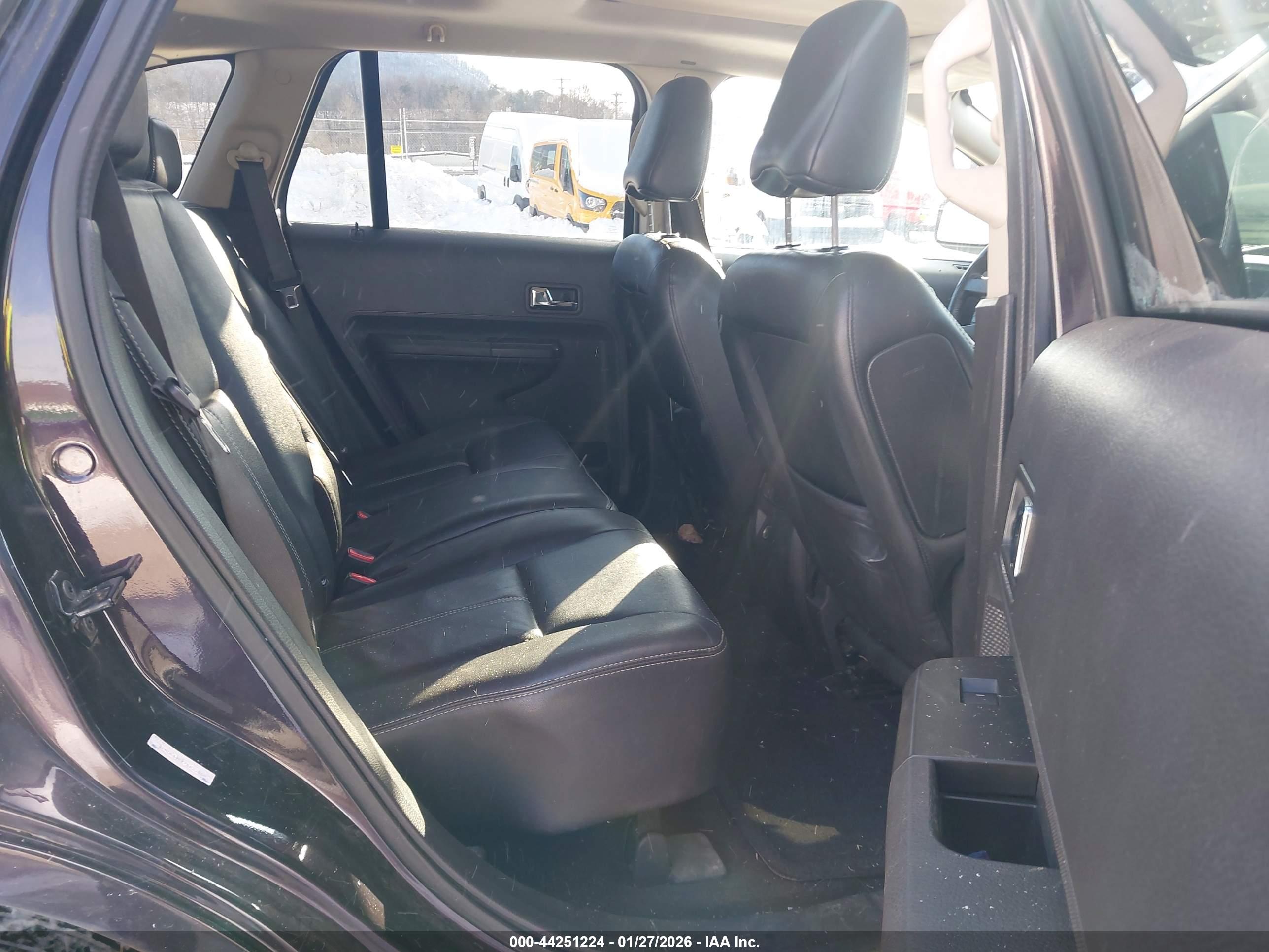 FORD EDGE image 8