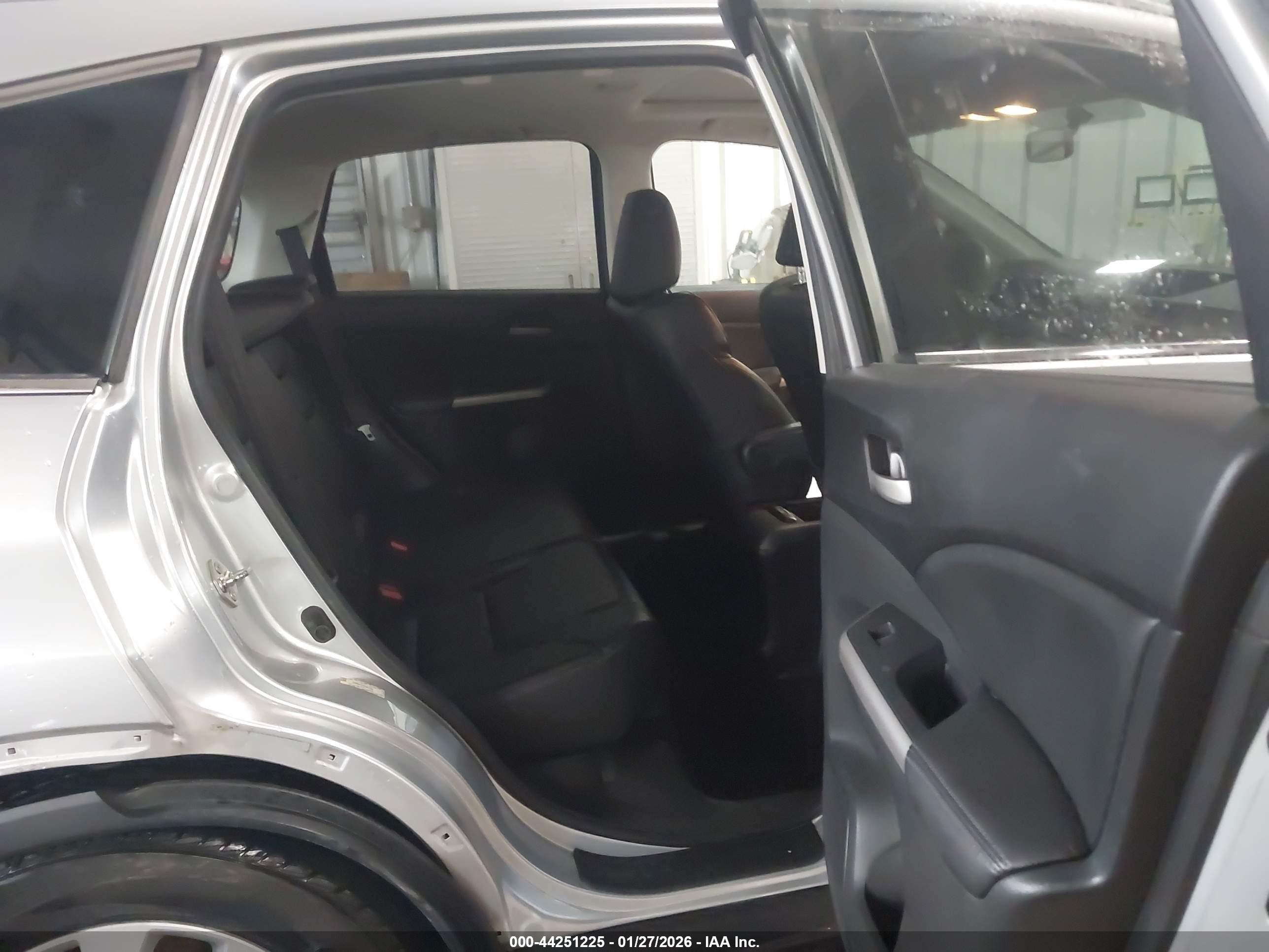 HONDA CR-V image 8