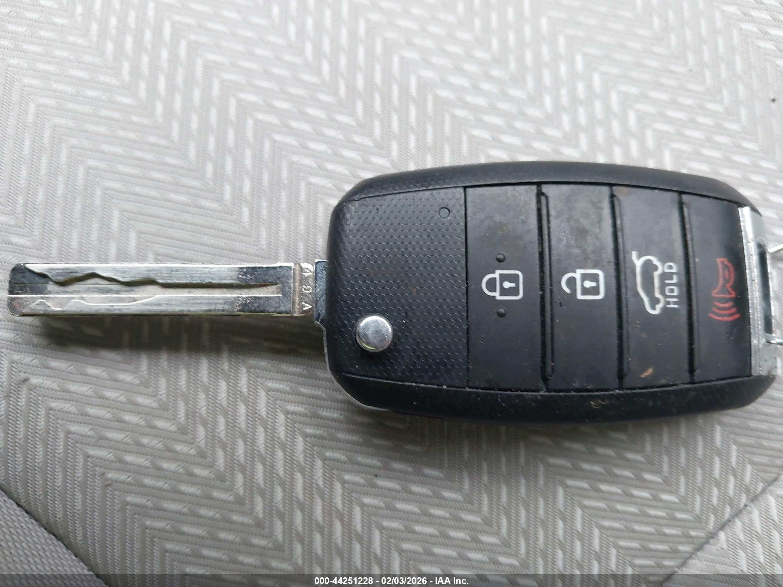 KIA SPORTAGE image 11