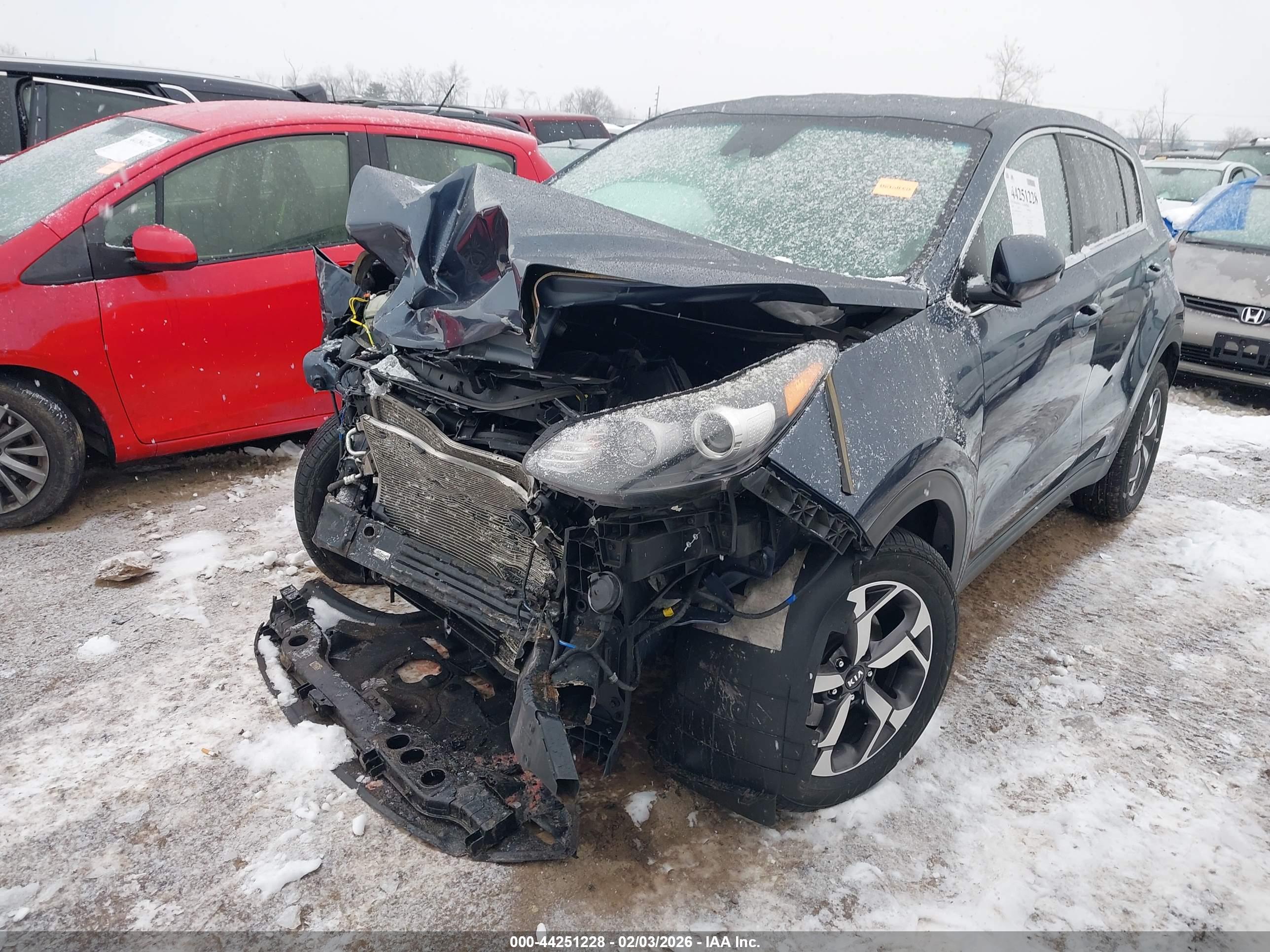 KIA SPORTAGE image 2